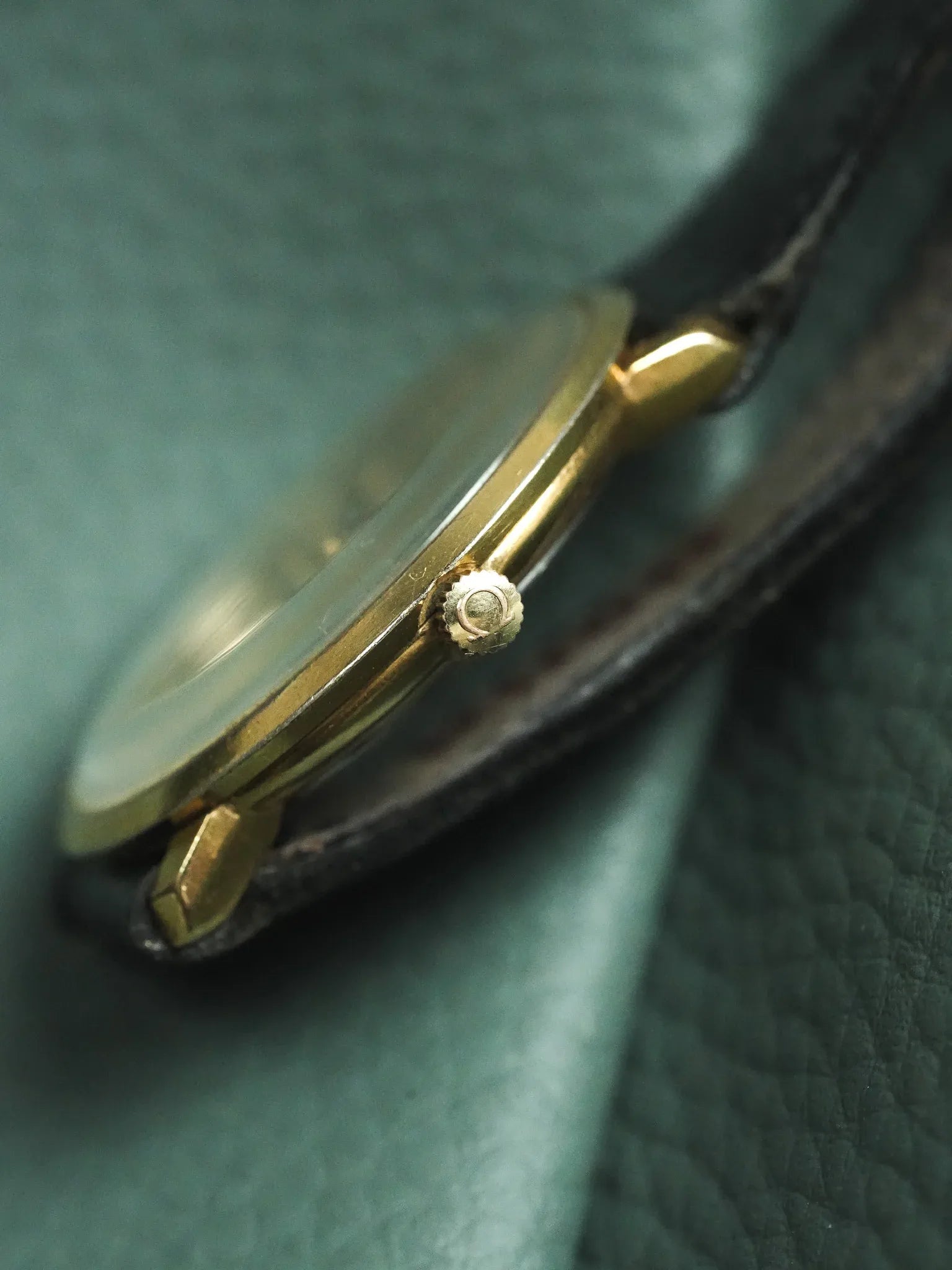 Omega - De Ville 111.077 montre habillée Ronde Plaqué or - 1970 - Atelier Victor - Vintage Shop
