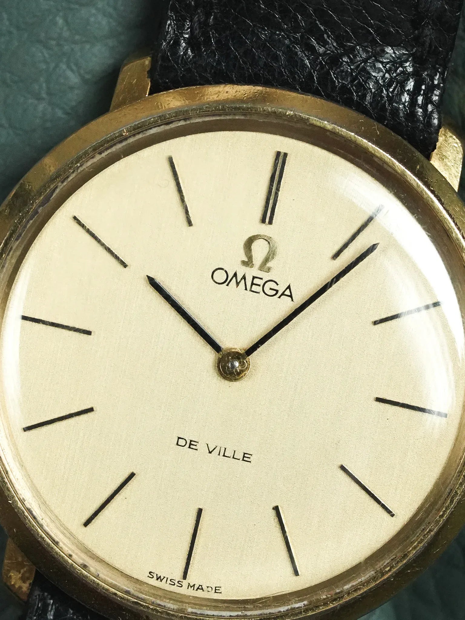 Omega - De Ville 111.077 montre habillée Ronde Plaqué or - 1970 - Atelier Victor - Vintage Shop