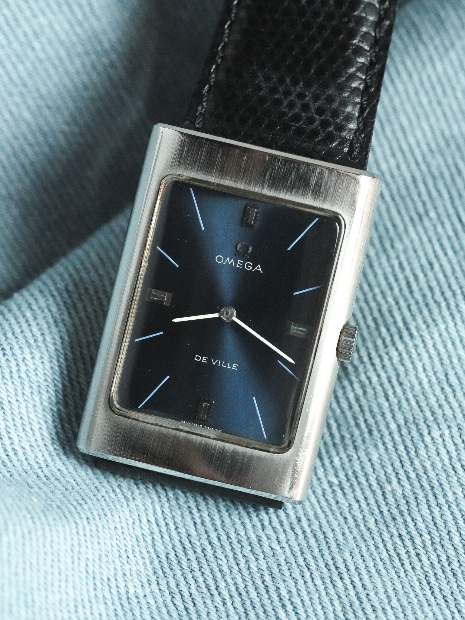 Omega - De Ville 111.101 Tank Bleu Acier Brossé - 1970 - Atelier Victor - Vintage Shop