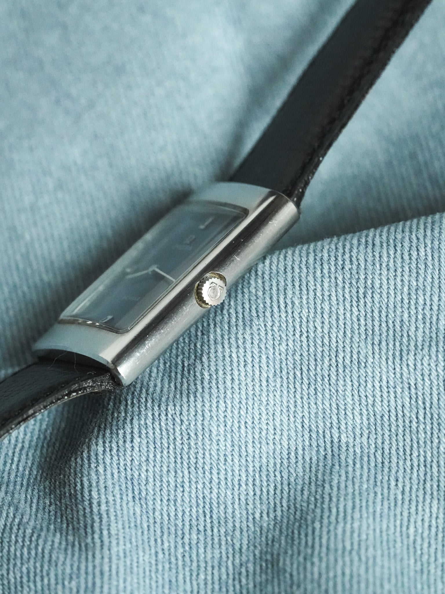 Omega - De Ville 111.101 Tank Bleu Acier Brossé - 1970 - Atelier Victor - Vintage Shop