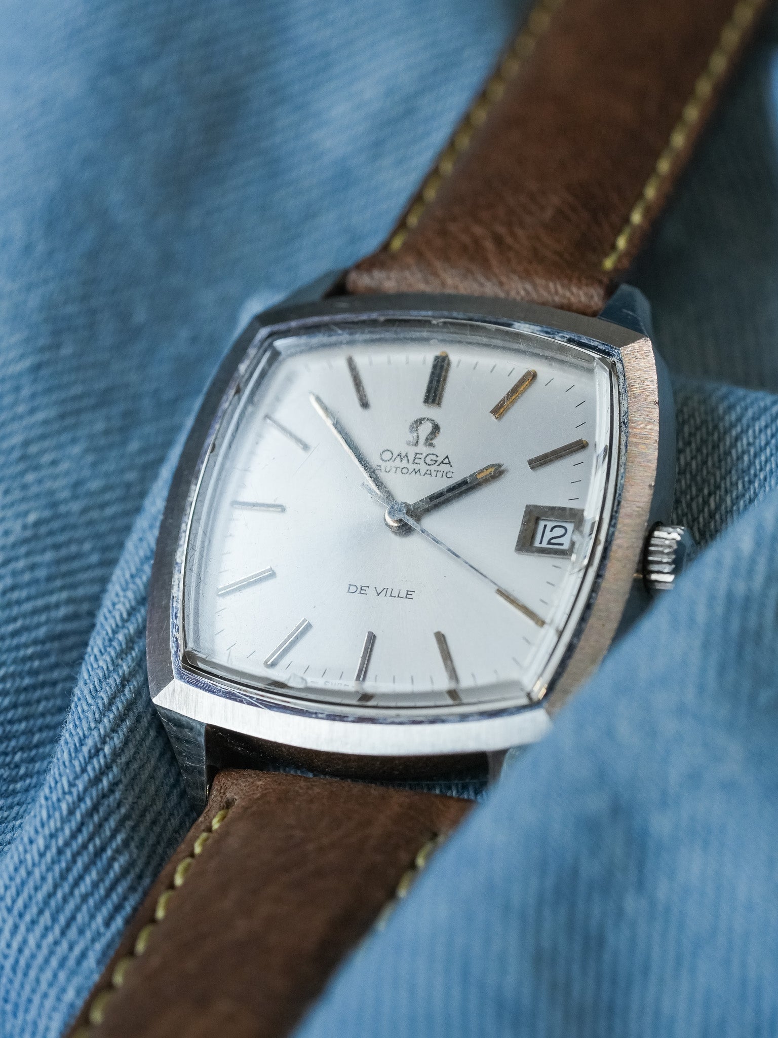 Omega - De Ville 166.075 Tonneau Acier - 1970s - Atelier Victor Paris - Vintage Watch Shop Dubai