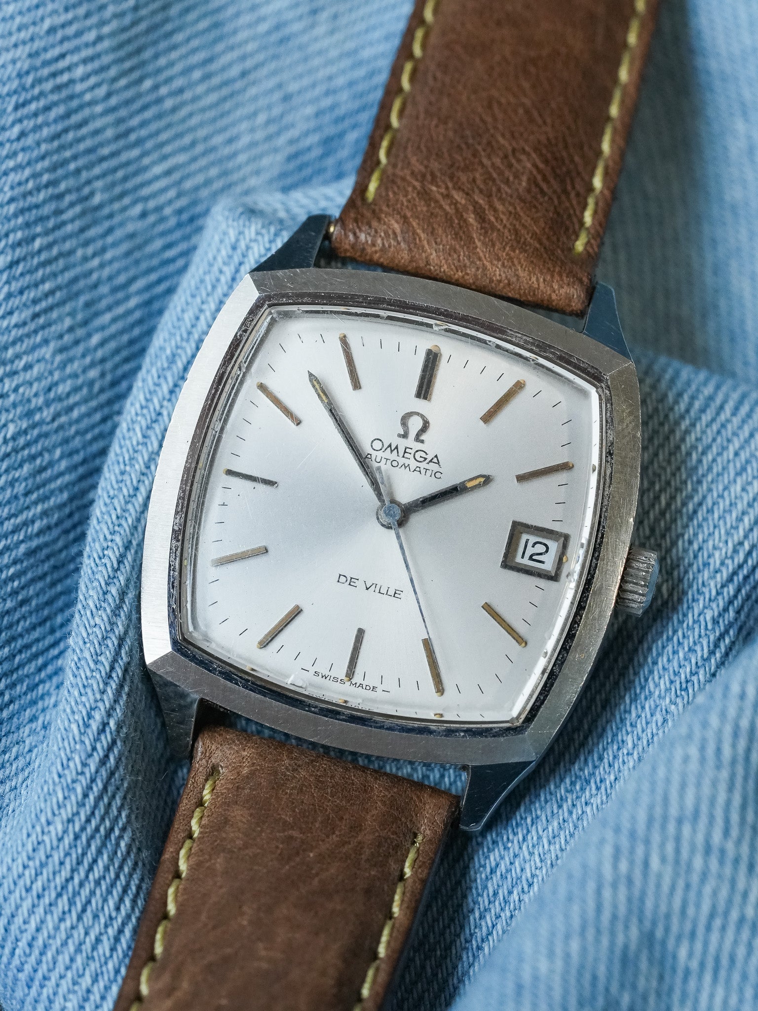 Omega - De Ville 166.075 Tonneau Acier - 1970s - Atelier Victor Paris - Vintage Watch Shop Dubai