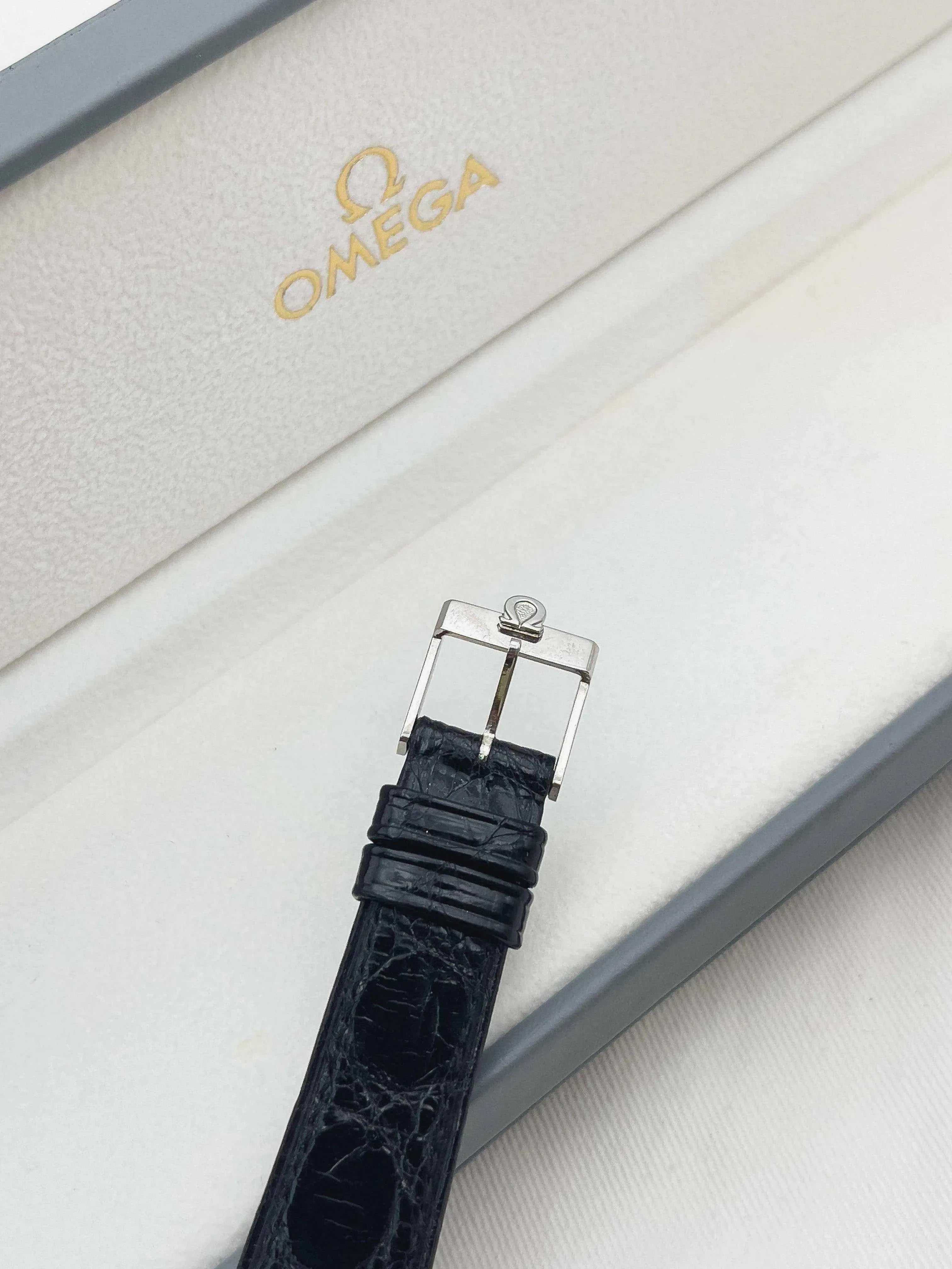 Omega De Ville Bicolores Gris - NOS - Boite & Papier - 1979 - Atelier Victor