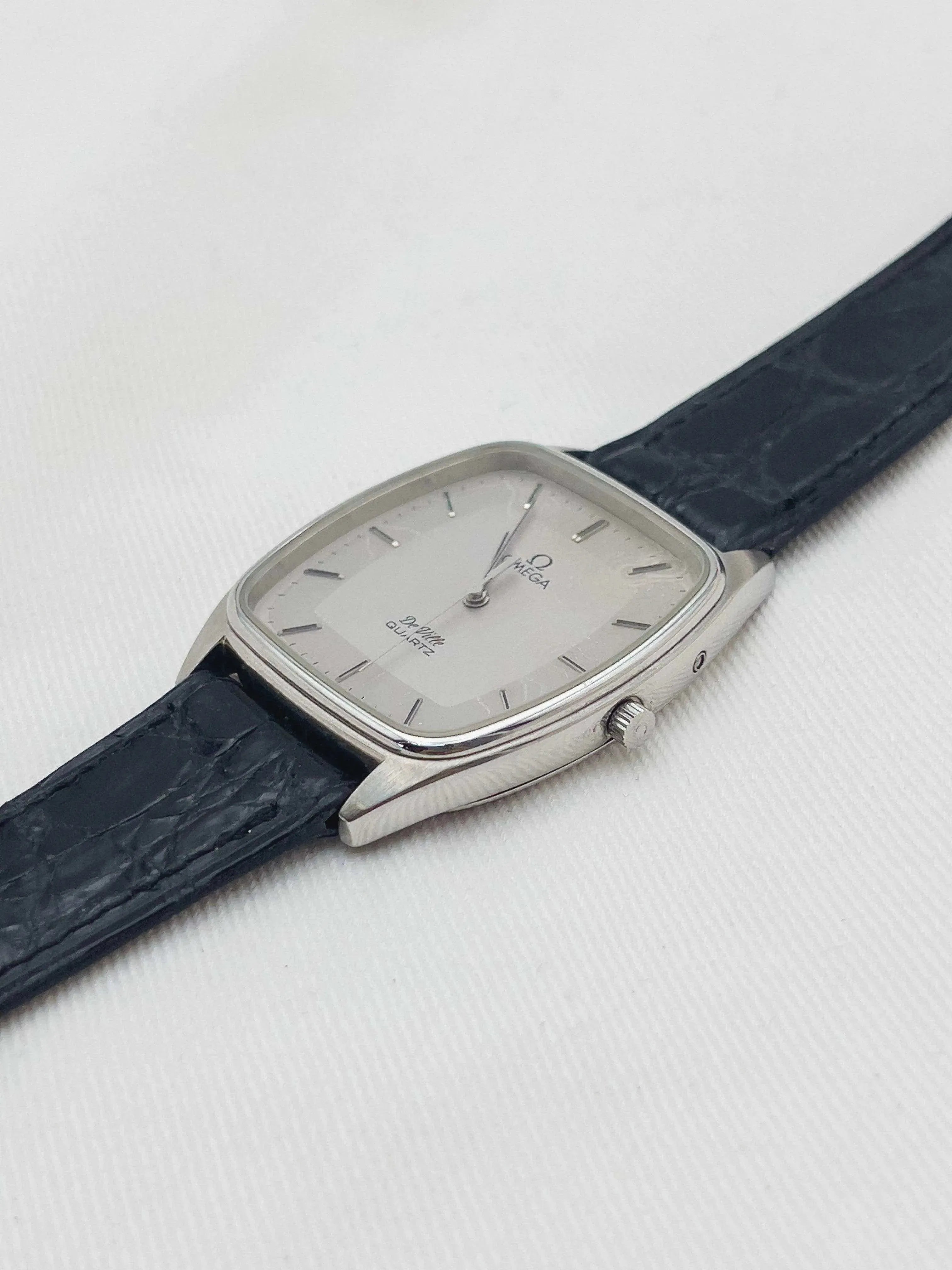 Omega De Ville Bicolores Gris - NOS - Boite & Papier - 1979 - Atelier Victor