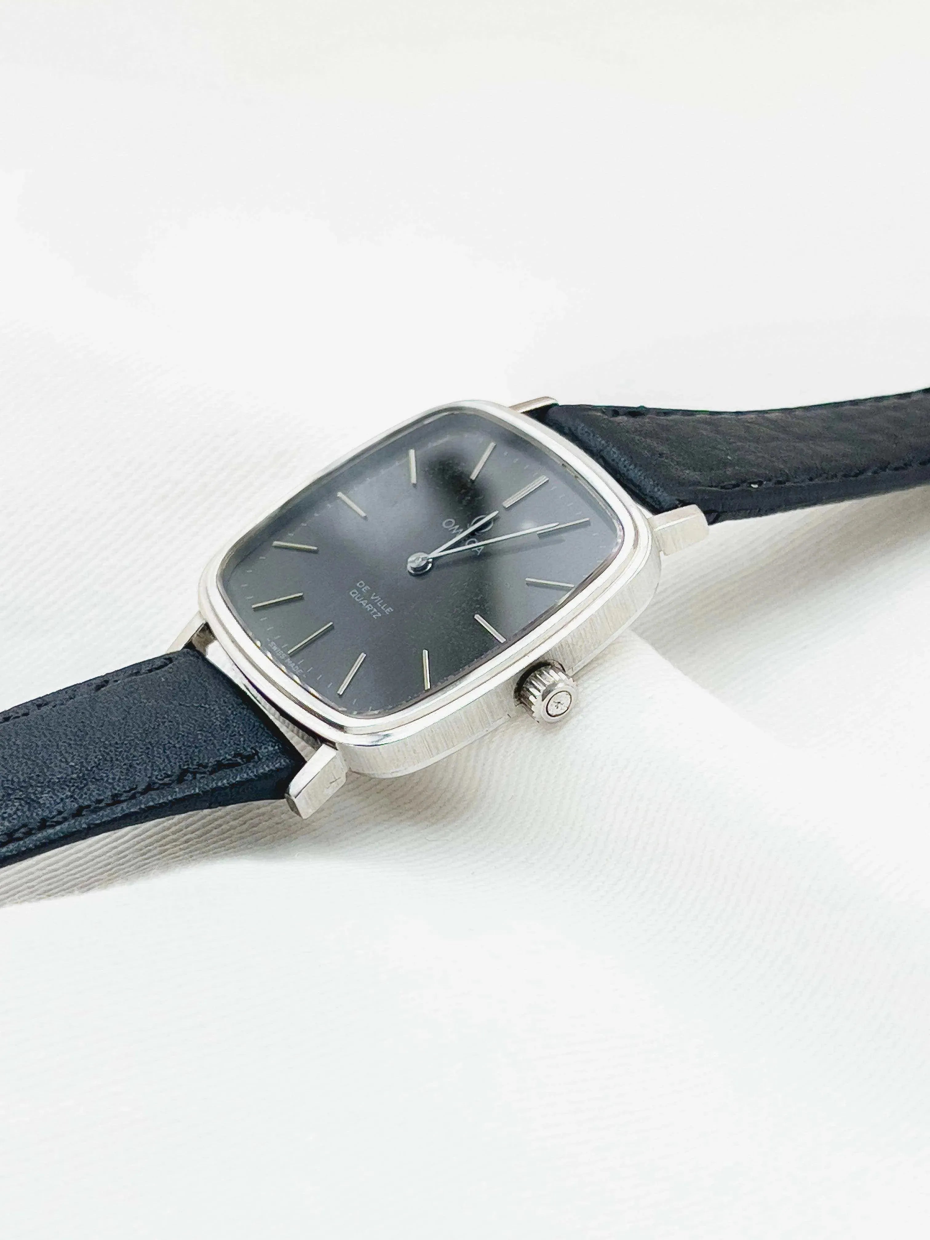 Omega - De Ville Black/Grey Dial - 1978 - Atelier Victor Paris - Vintage Watch Shop Dubai