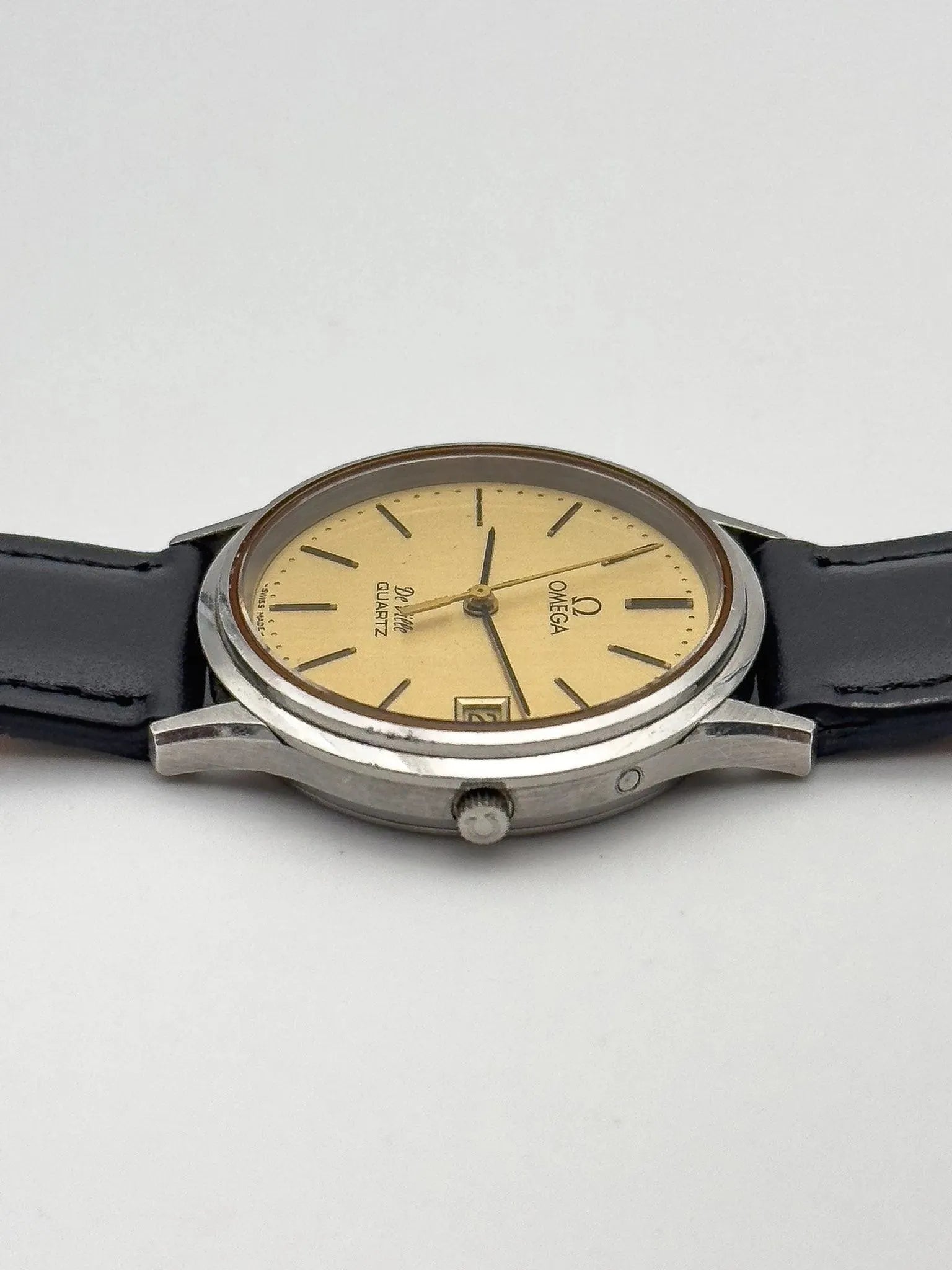 Omega - De Ville Champagne Date - 1979 - Atelier Victor Paris - Vintage Watch Shop Dubai