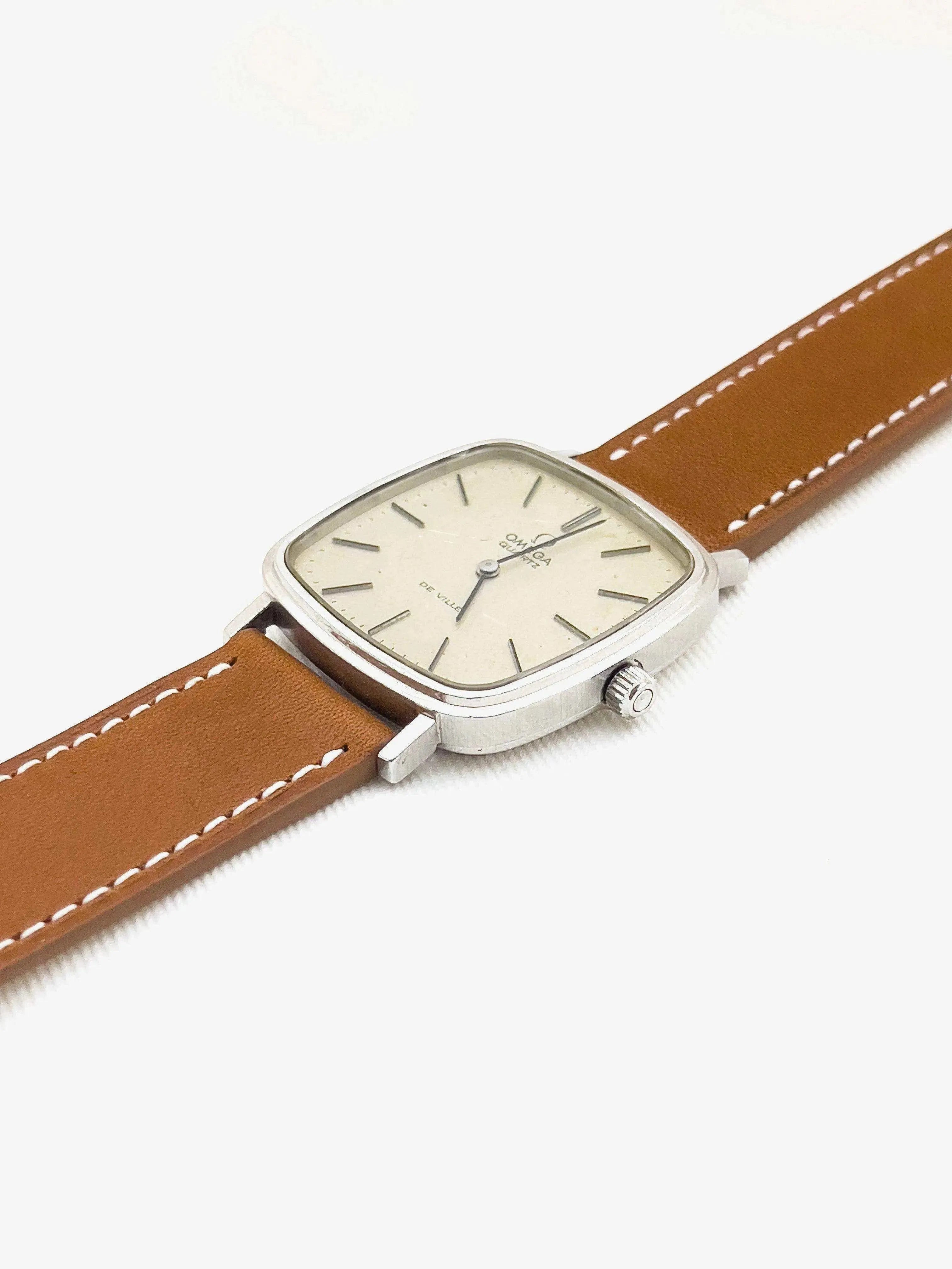 Omega - De Ville Champagne Patiné - 1978 - Atelier Victor Paris - Vintage Watch Shop Dubai