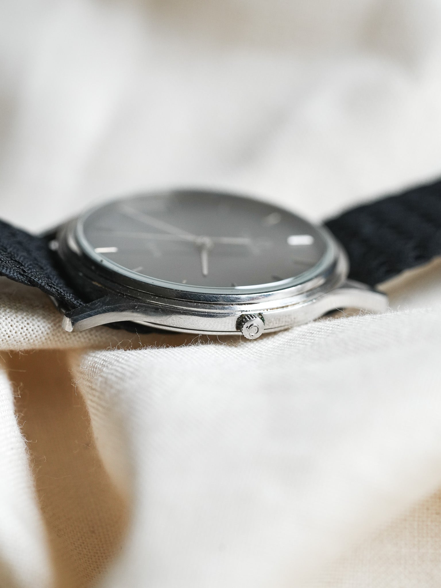 Omega - De Ville Dress Watch Anthracite - 1982 - Atelier Victor - Vintage Shop