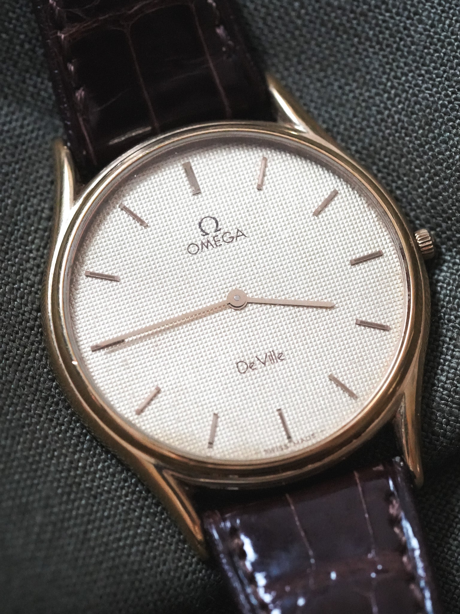 Omega - De Ville Dress Watch Clous de Paris - 1982 - Atelier Victor - Vintage Shop