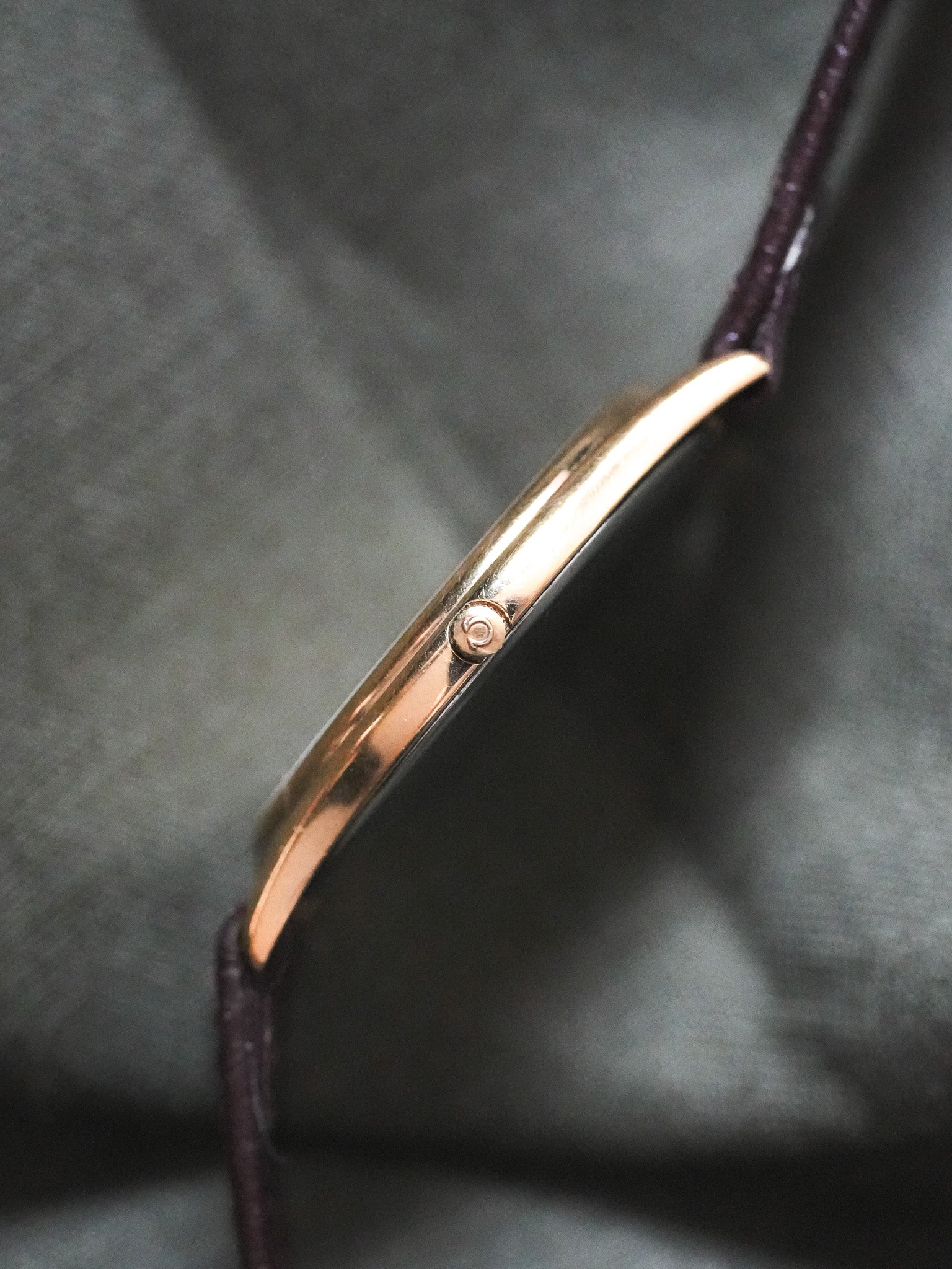 Omega - De Ville Dress Watch Clous de Paris - 1982 - Atelier Victor - Vintage Shop