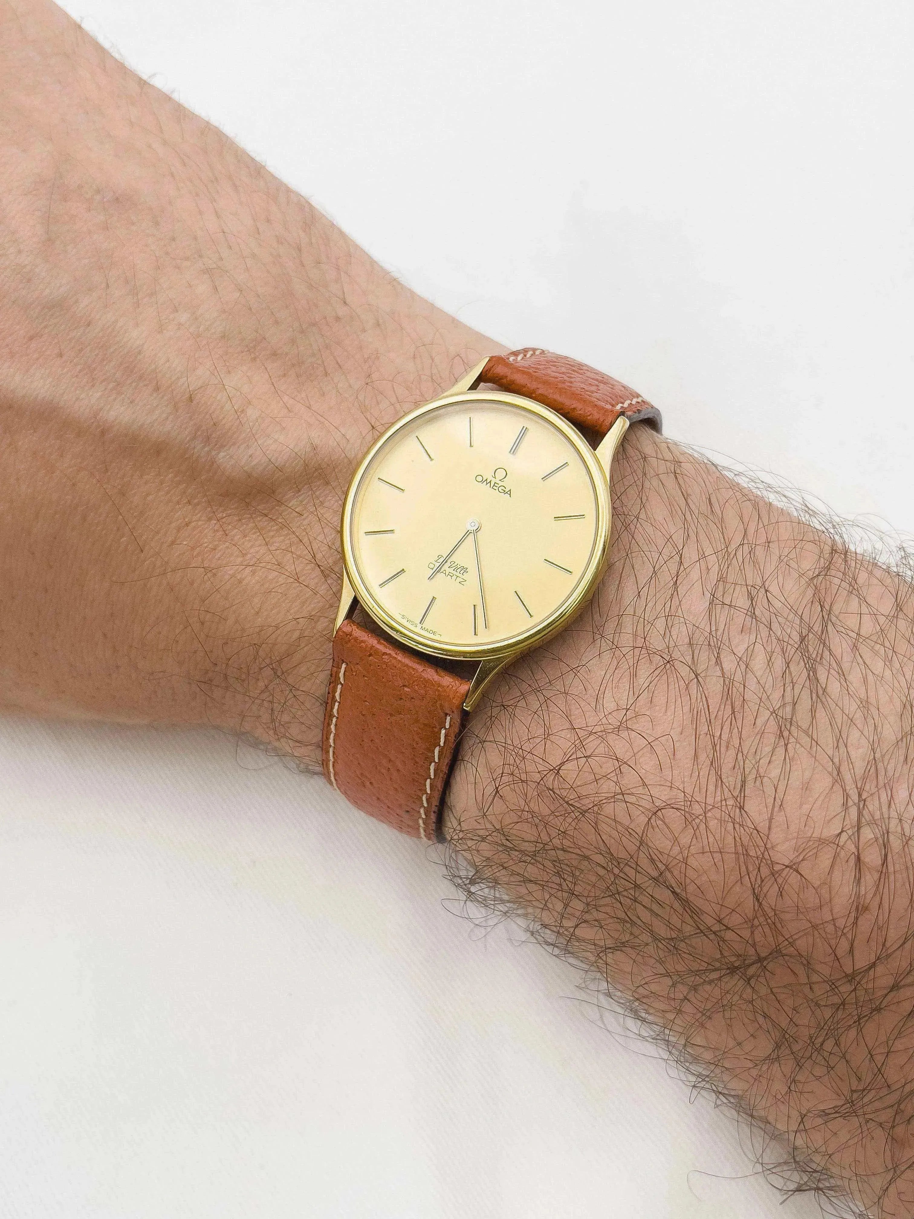 Omega - De Ville Gold Circle Poussoir Marron - 1980 - Atelier Victor Paris - Vintage Watch Shop Dubai