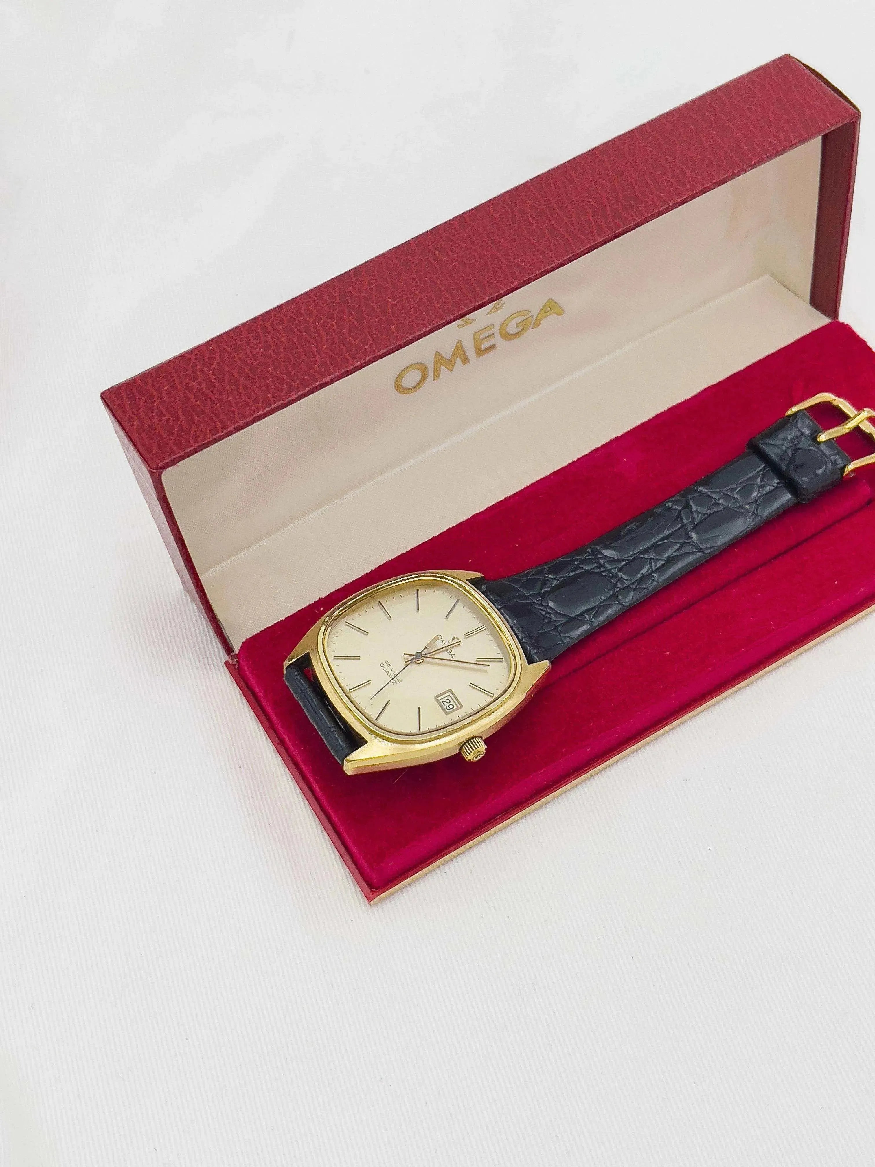 Omega - De Ville Gold date - 1976 - Atelier Victor Paris - Vintage Watch Shop Dubai