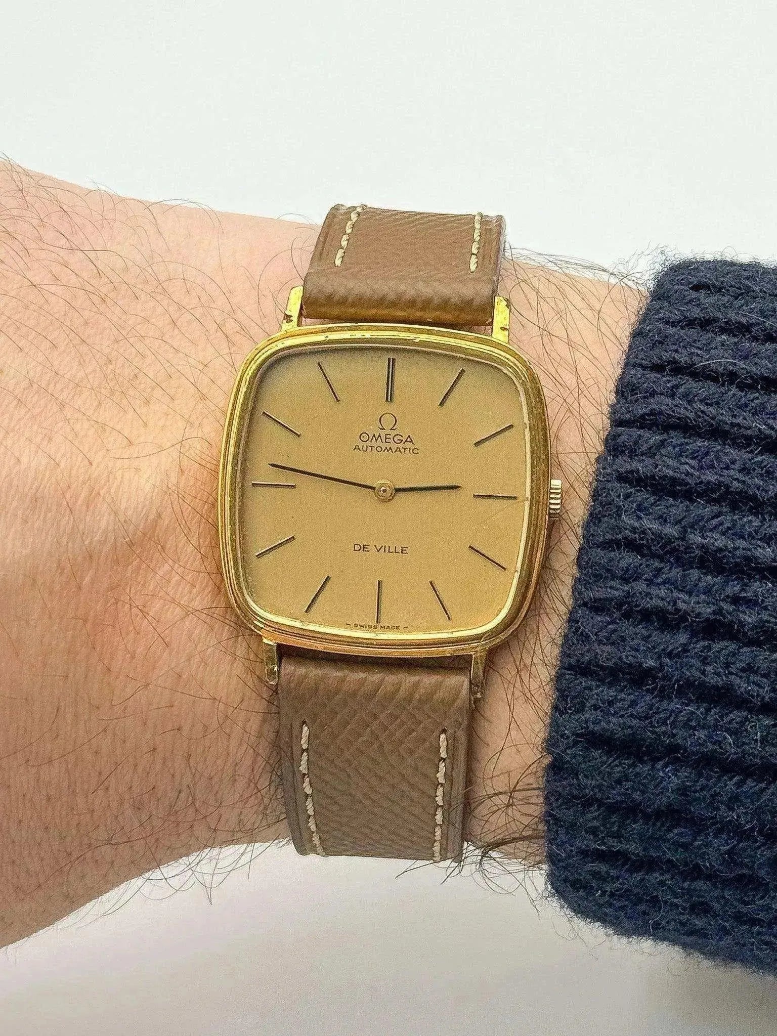 Omega - De Ville Gold Square - 1973 - Atelier Victor