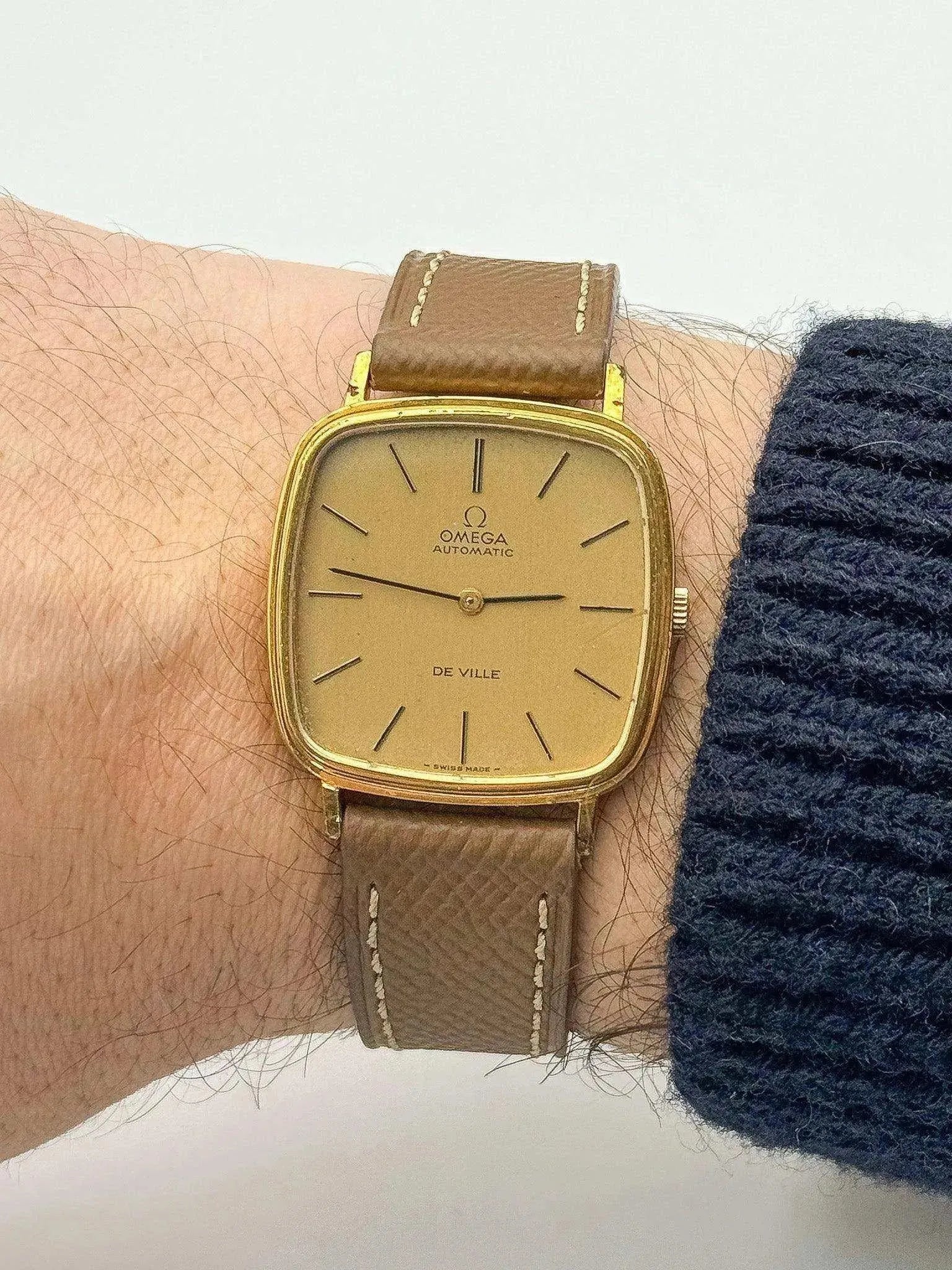 Omega - De Ville Gold Square - 1973 - Atelier Victor Paris - Vintage Watch Shop Dubai
