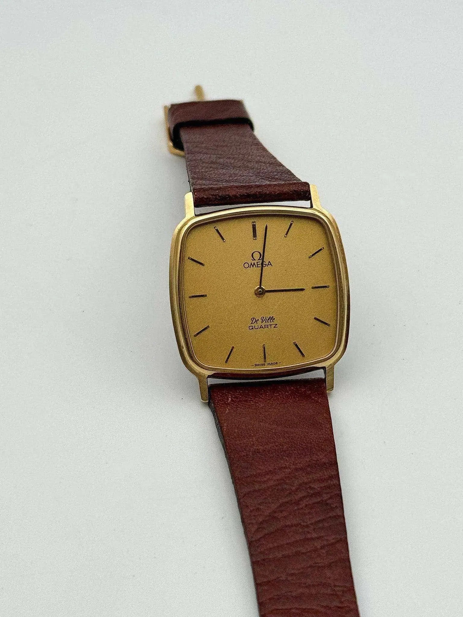 Omega - De Ville Gold Square - 1979 - Atelier Victor Paris - Vintage Watch Shop Dubai