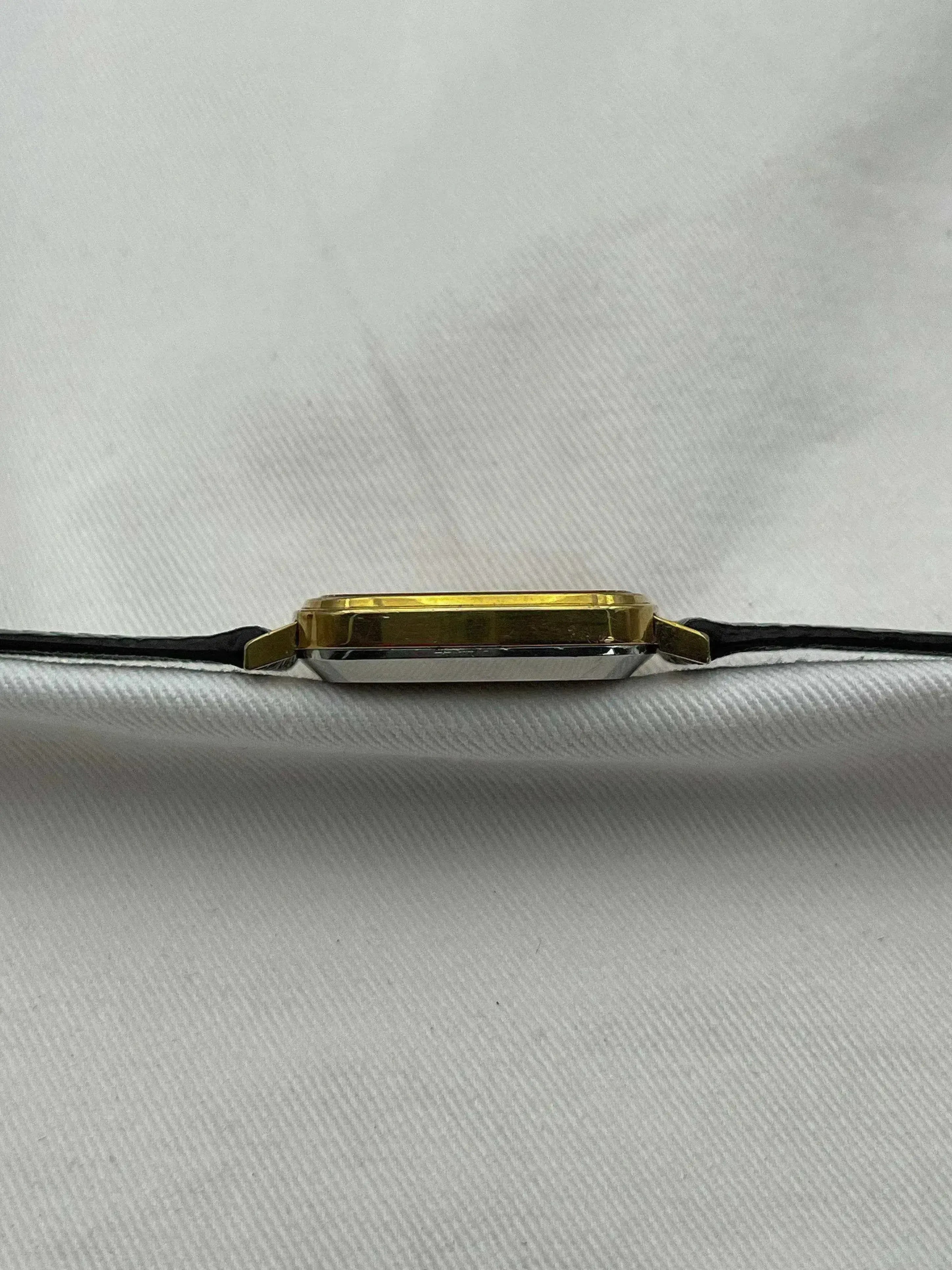 Omega - De Ville Gold Square Patina Quartz - 1977 - Atelier Victor