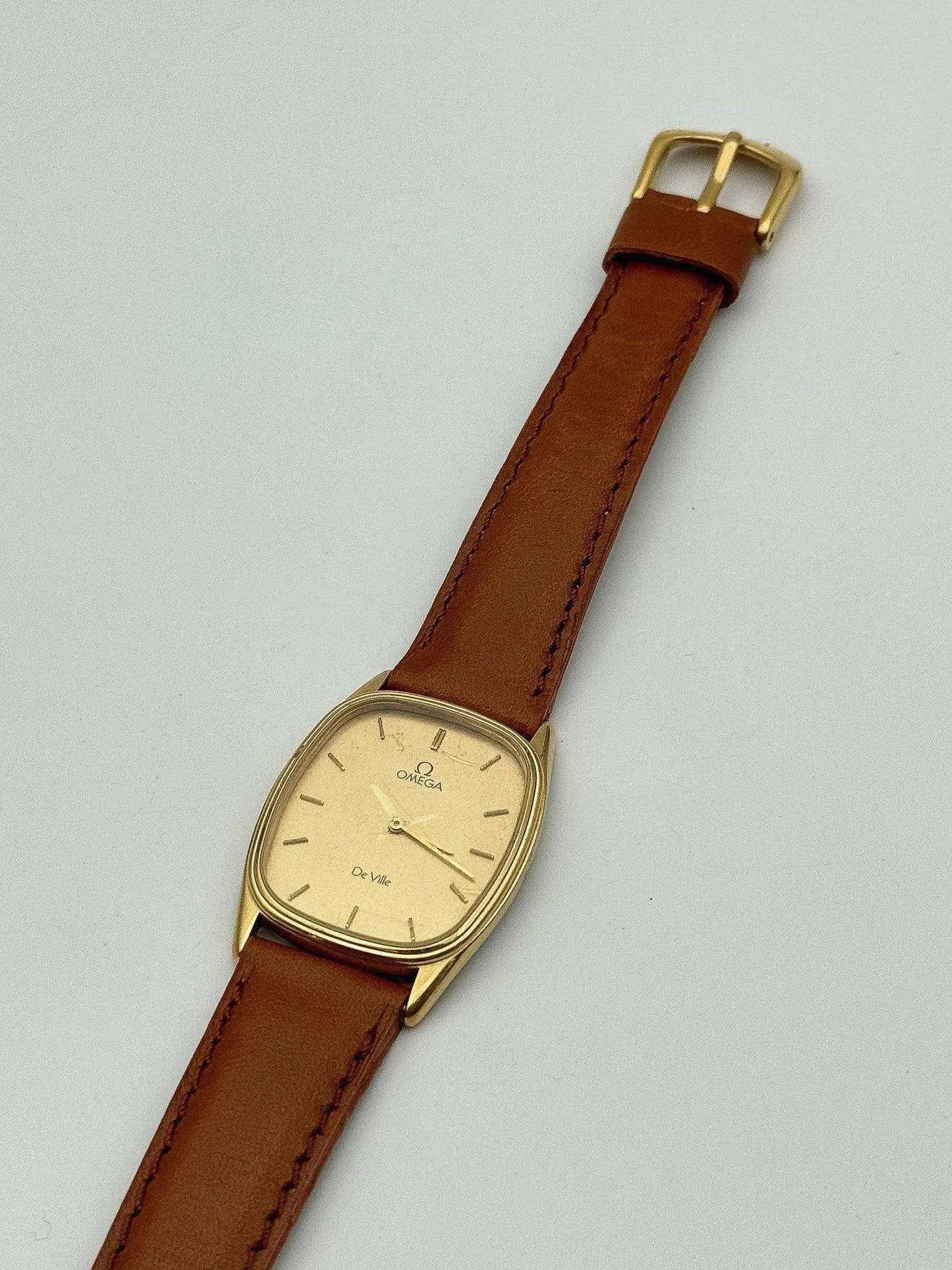 Omega - De Ville Gold Tonneau Bracelet Marron - 1979 - Atelier Victor Paris - Vintage Watch Shop Dubai