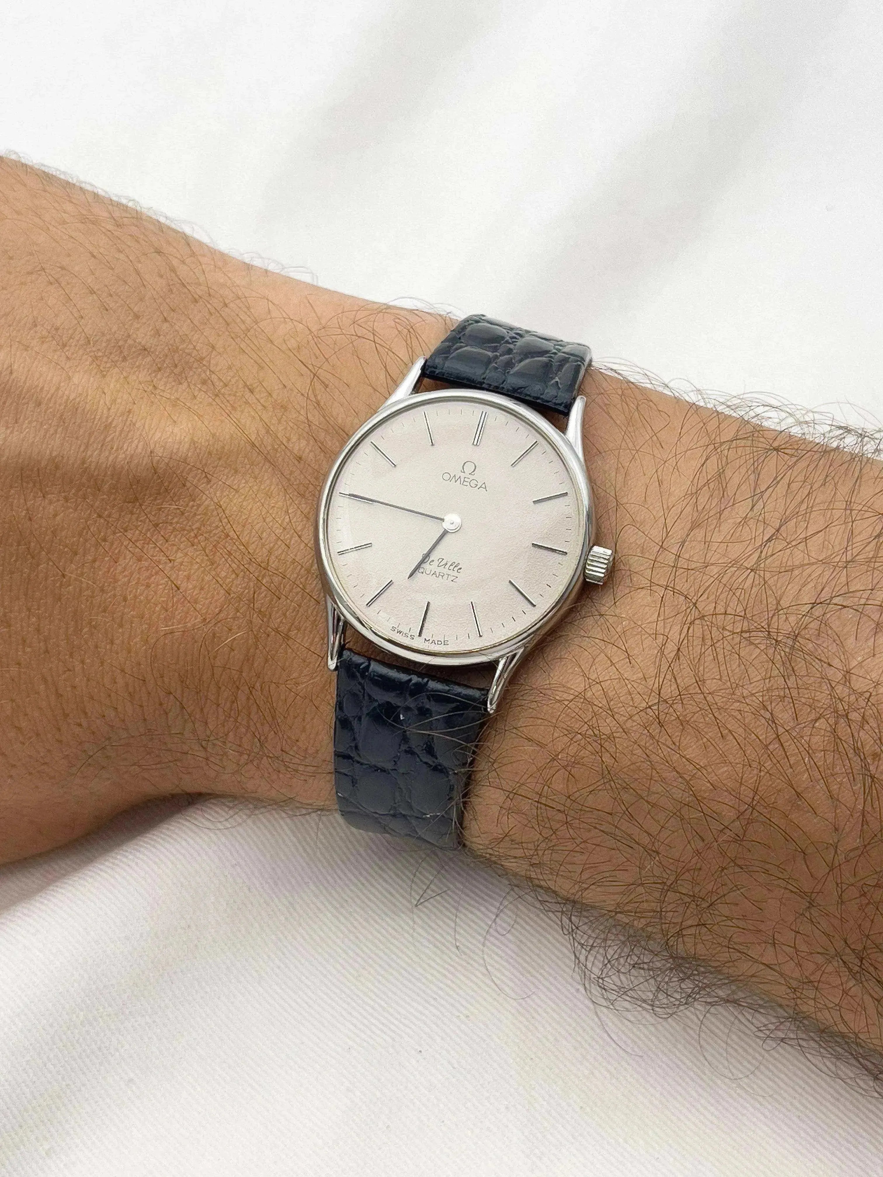 Omega - De Ville Moon Dial - 1976 - Atelier Victor Paris - Vintage Watch Shop Dubai