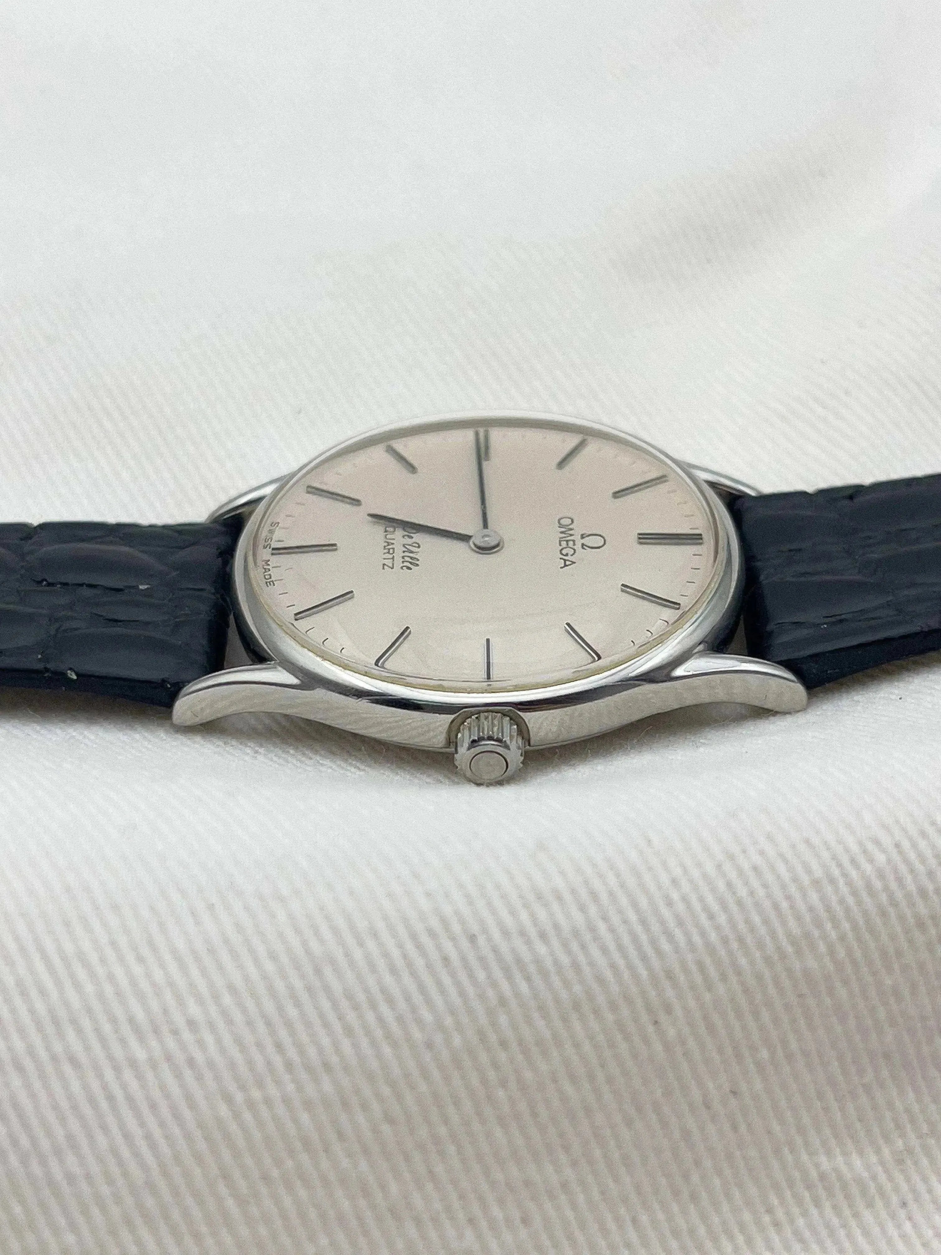Omega - De Ville Moon Dial - 1976 - Atelier Victor Paris - Vintage Watch Shop Dubai