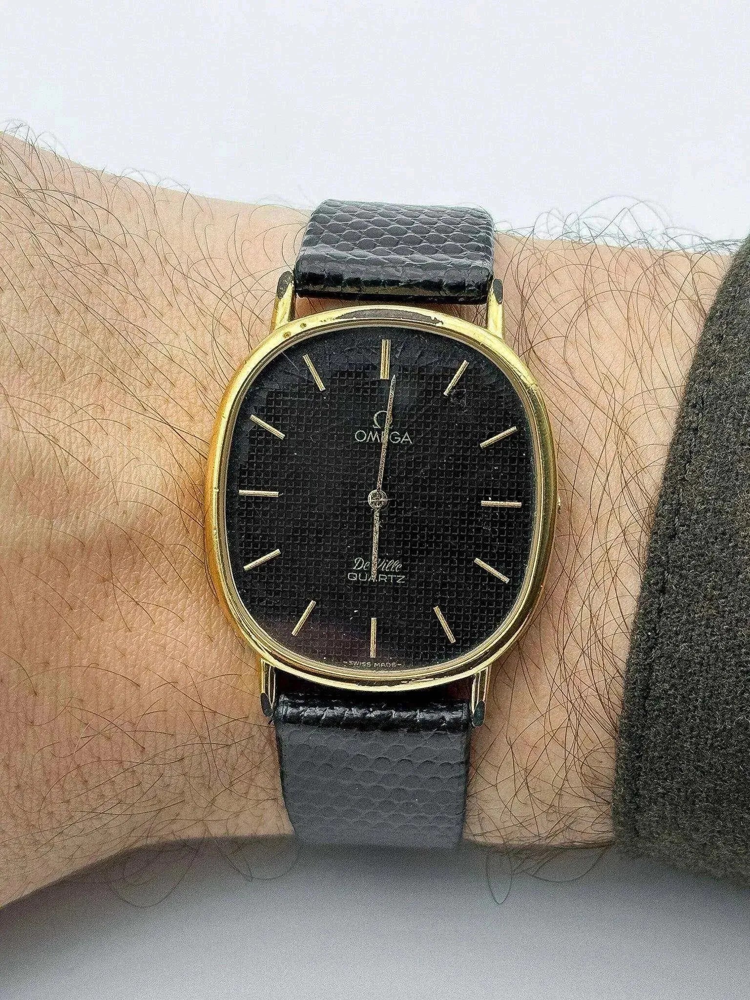 Omega - De Ville Noir Tapissée Spider - 1979 - Atelier Victor