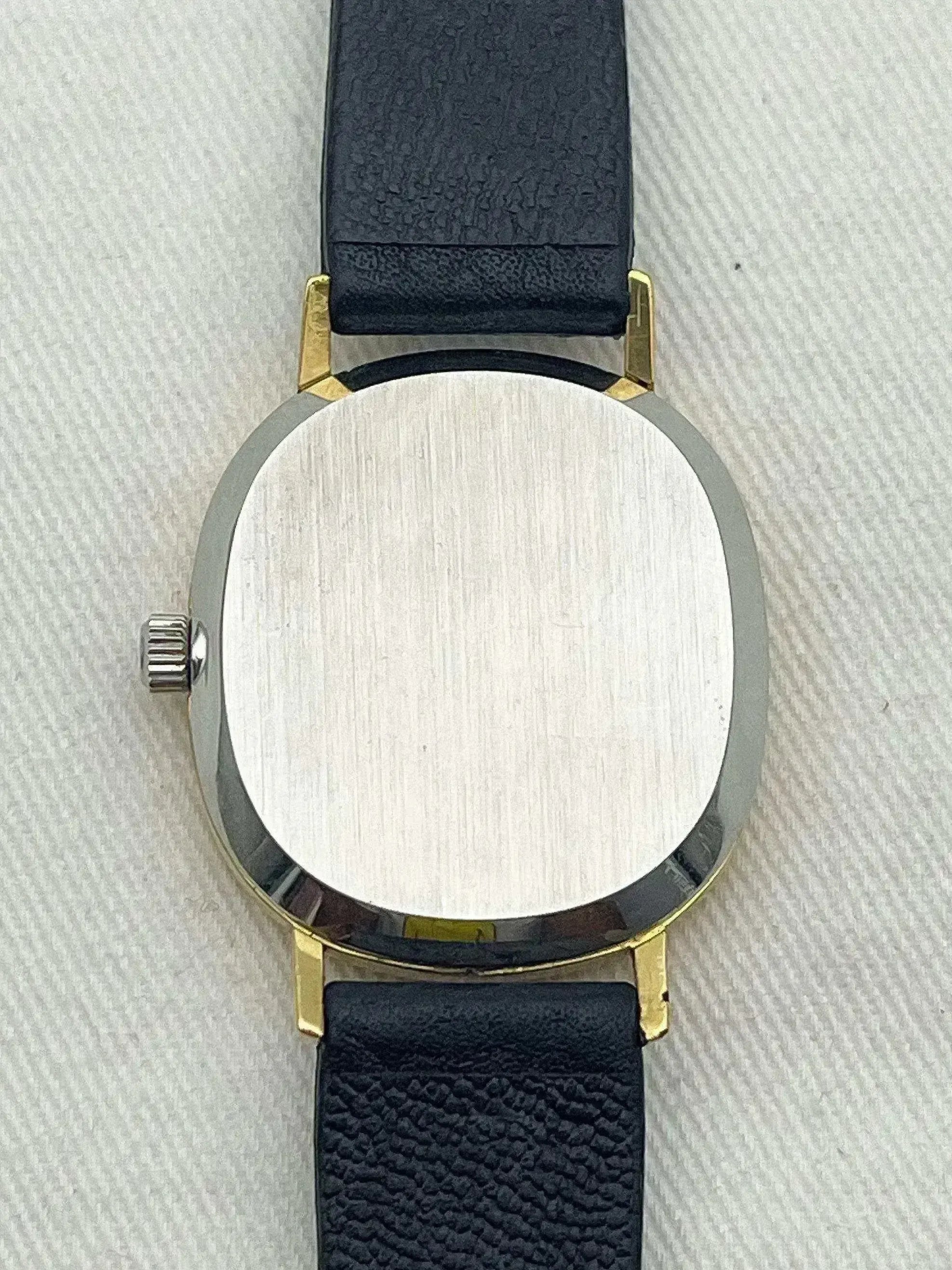 Omega - De Ville Oval Gold Quartz - 1977 - Atelier Victor