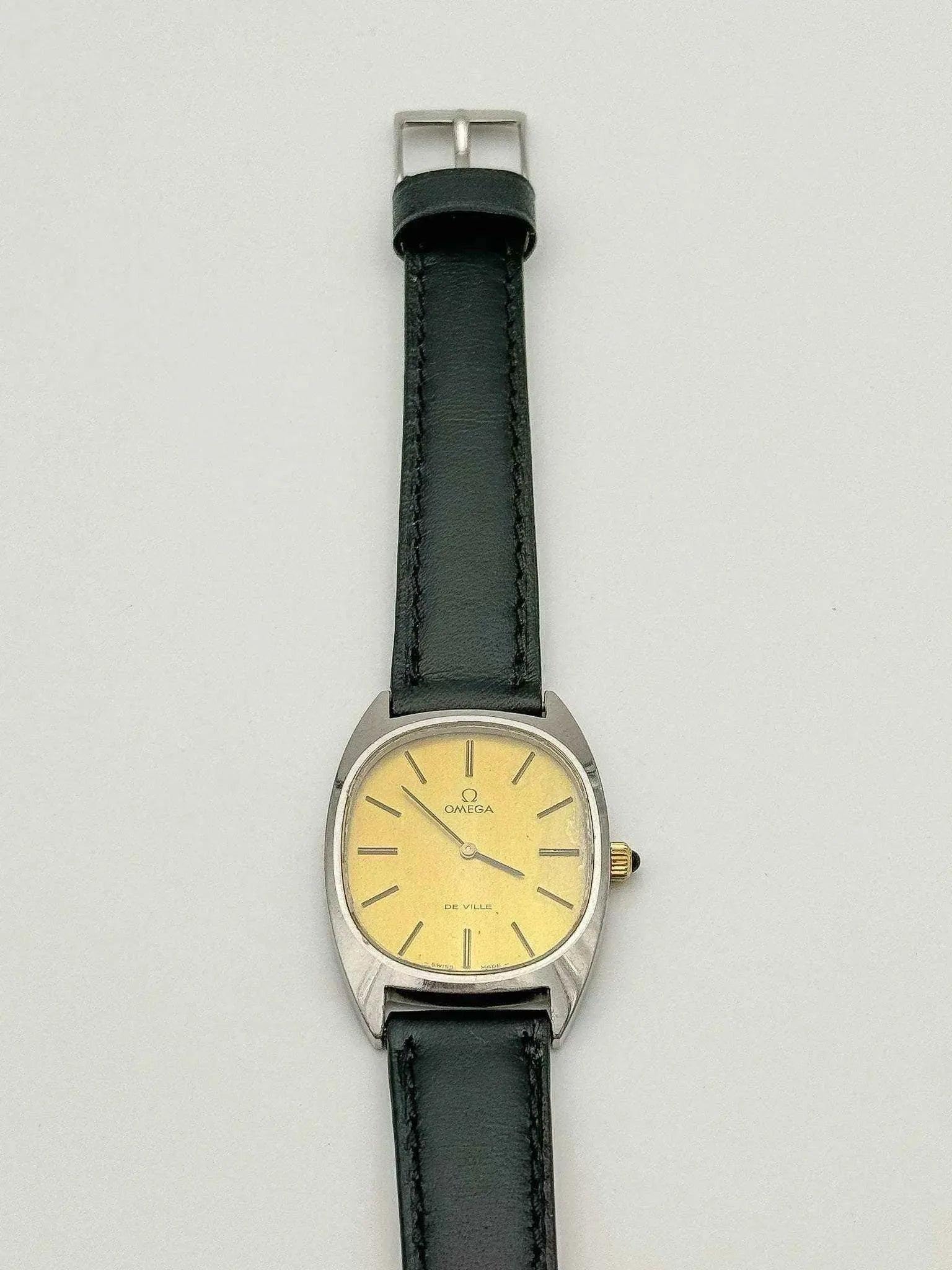 Omega - De Ville Oval Yellow Meca - 1977 - Atelier Victor - Vintage Shop
