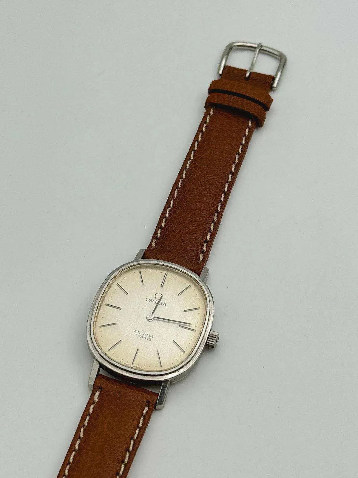Omega - De Ville Ovale Champagne - 1970s - Atelier Victor - Vintage Shop
