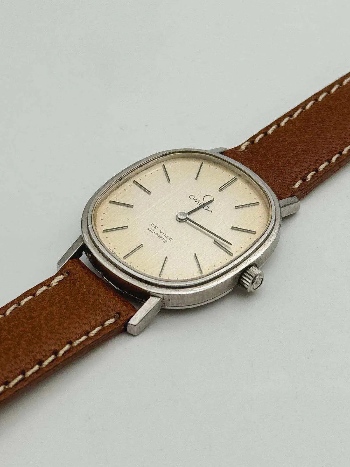 Omega - De Ville Ovale Champagne - 1970s - Atelier Victor - Vintage Shop