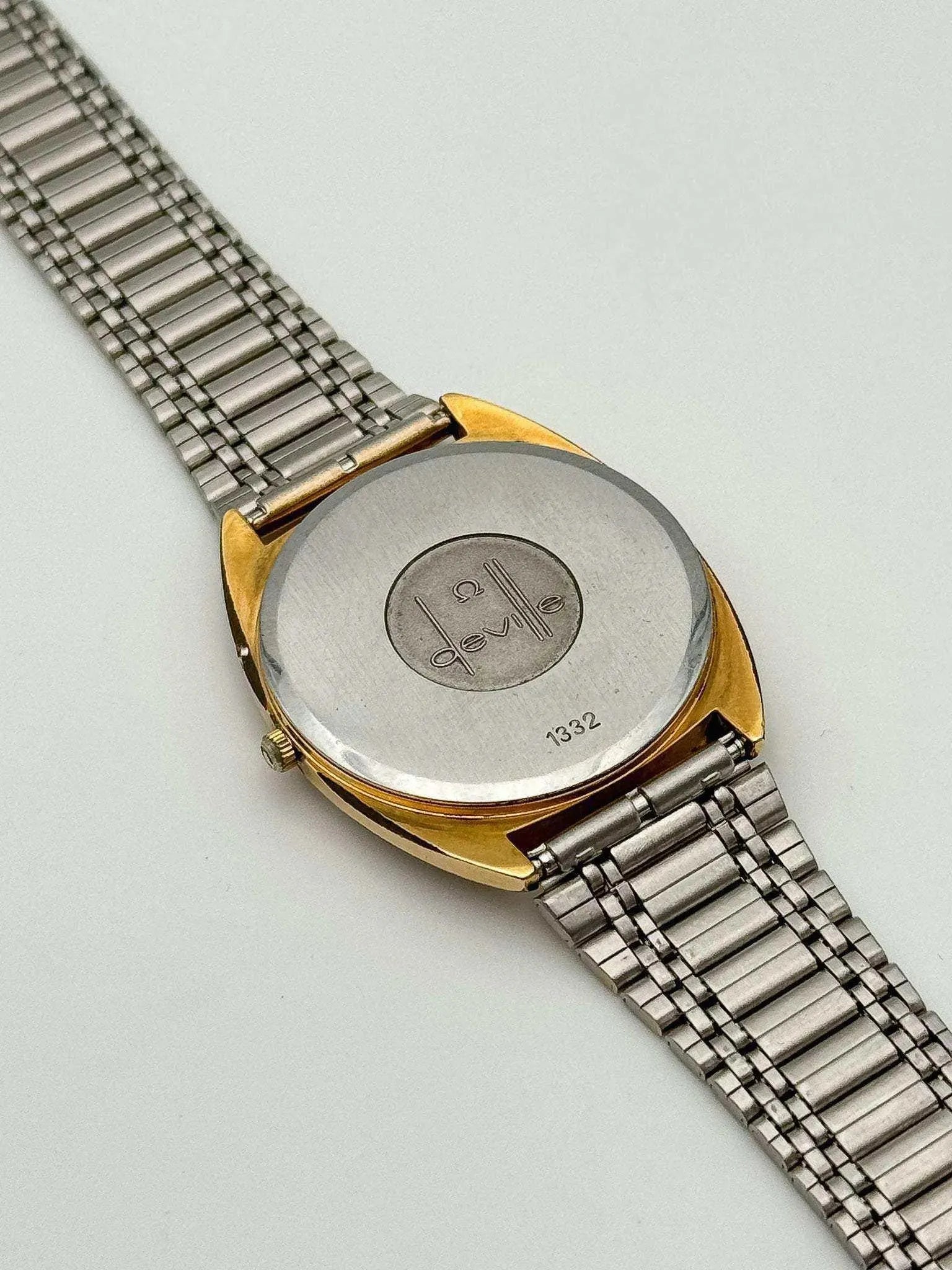 Omega - De Ville Oversized Tonneau Gold - 1978 - Atelier Victor Paris - Vintage Watch Shop Dubai