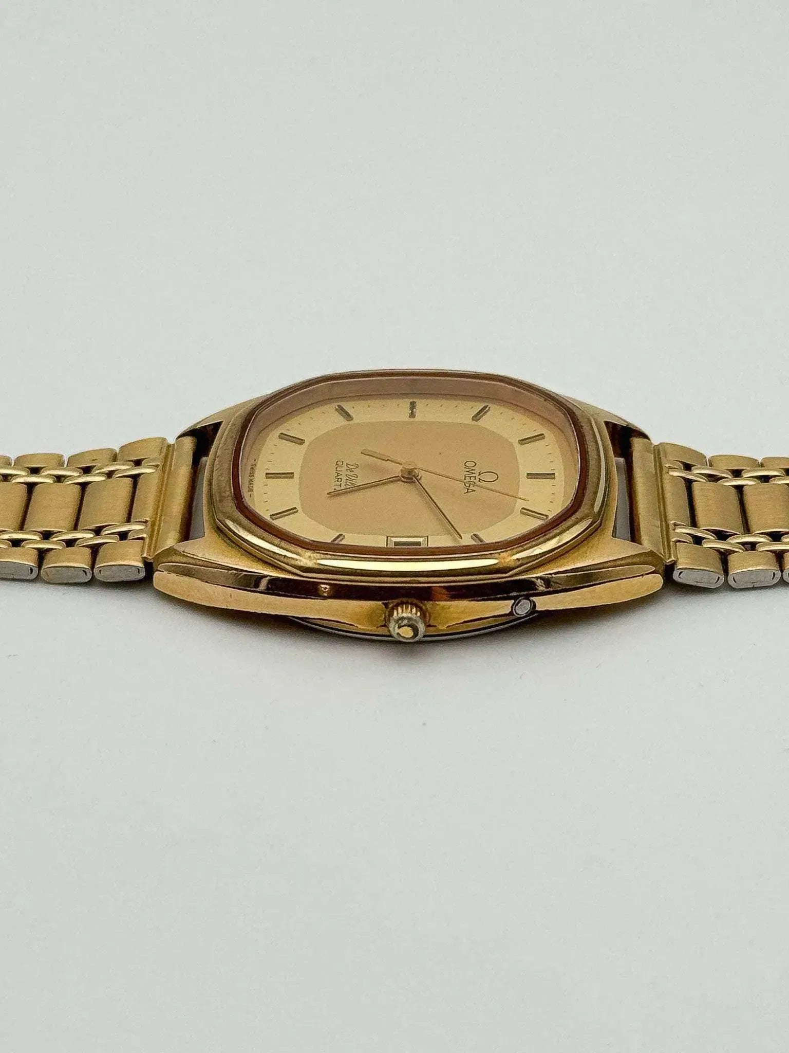 Omega - De Ville Oversized Tonneau Gold - 1978 - Atelier Victor - Vintage Shop