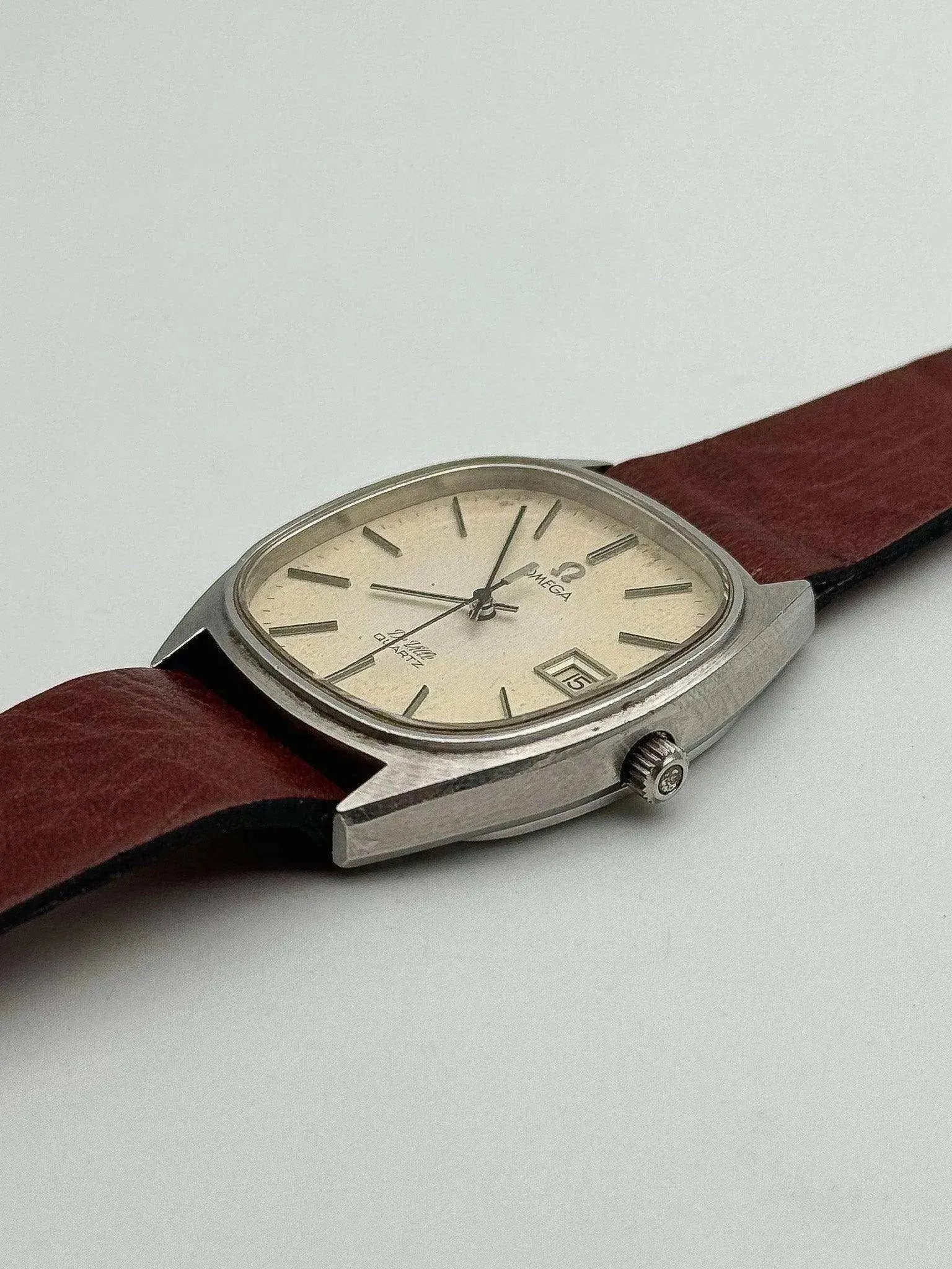 Omega - De Ville Patine Oversized - 1979 - Atelier Victor Paris - Vintage Watch Shop Dubai