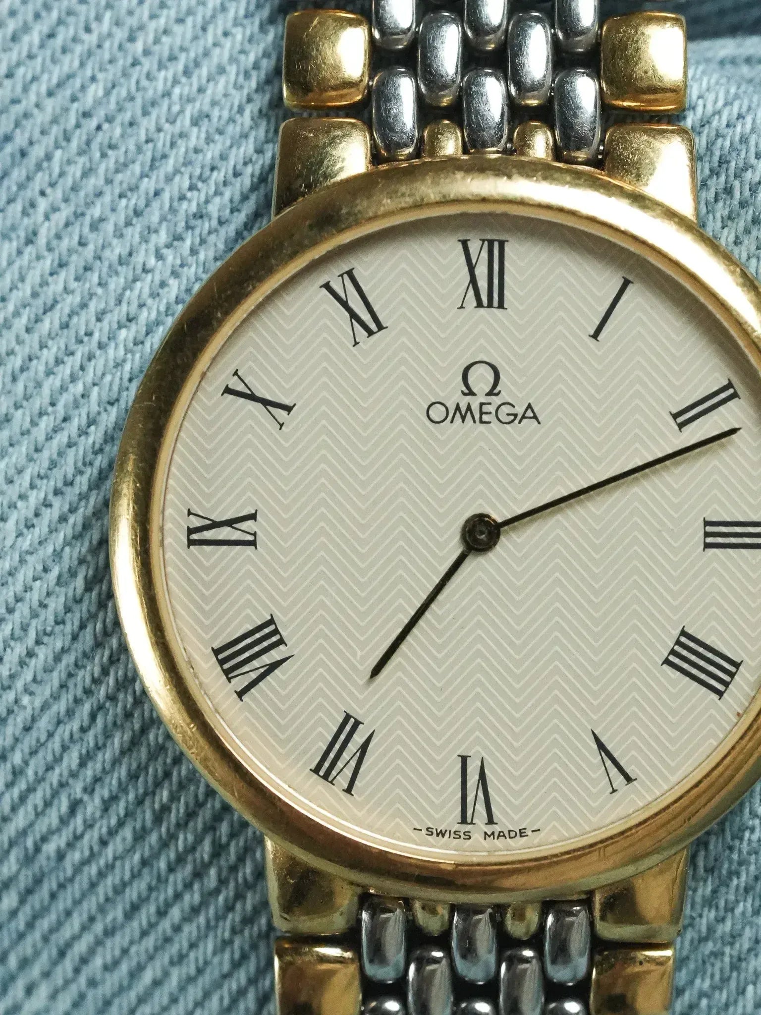Omega - De Ville Ronde Maille Acier Or EXTRA PLATE - 1986 - Atelier Victor