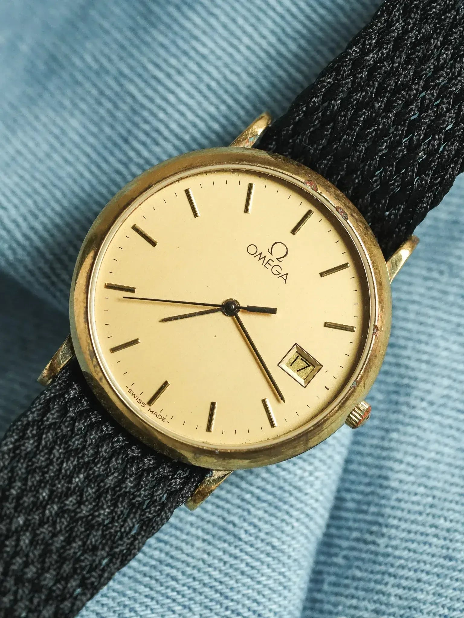 Omega - De Ville Ronde or date quartz 1430 - 1989 - Atelier Victor