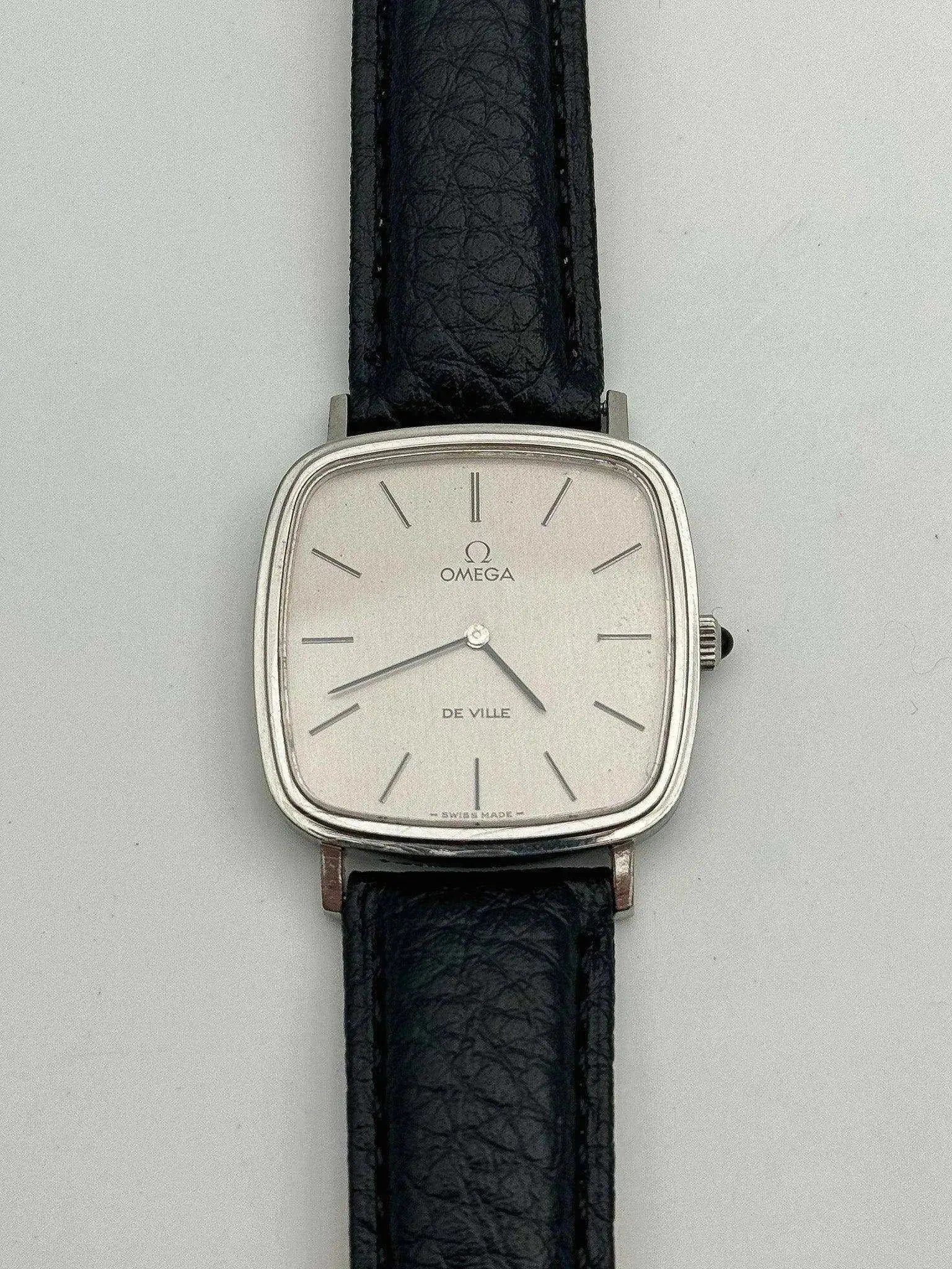 Omega - De Ville Square Cabochon - 1977 - Atelier Victor - Vintage Shop