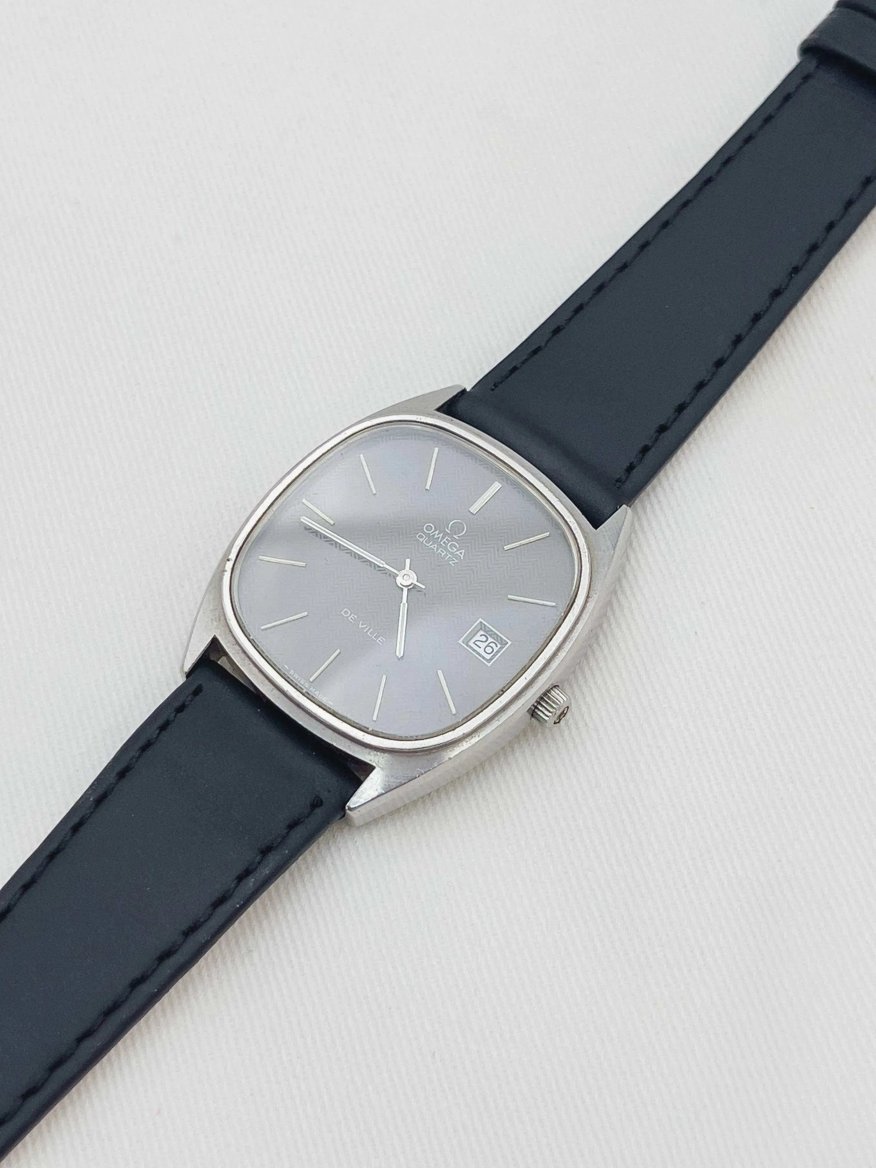 Omega - De Ville Tapissée Noir - 1977 - Atelier Victor