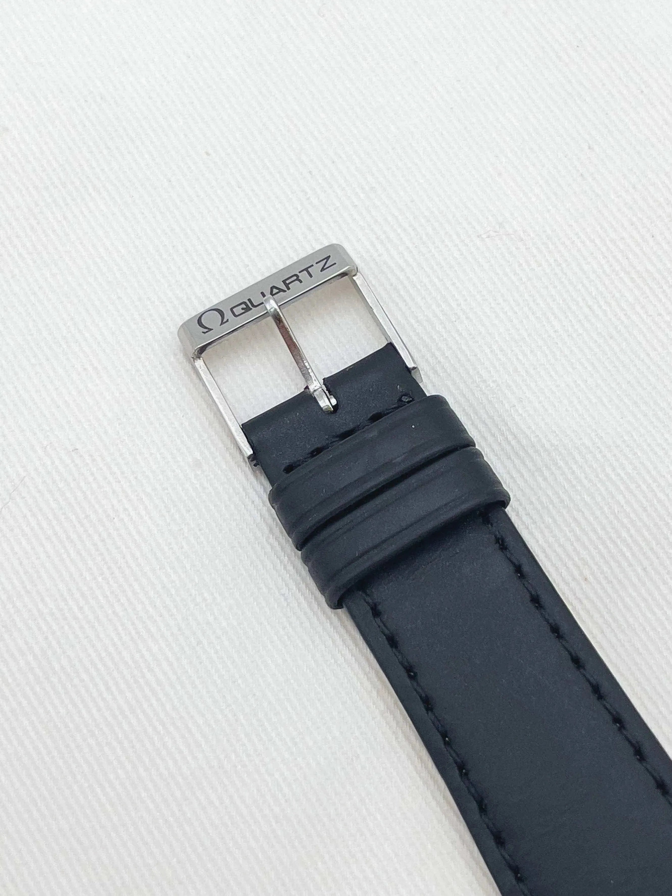 Omega - De Ville Tapissée Noir - 1977 - Atelier Victor Paris - Vintage Watch Shop Dubai