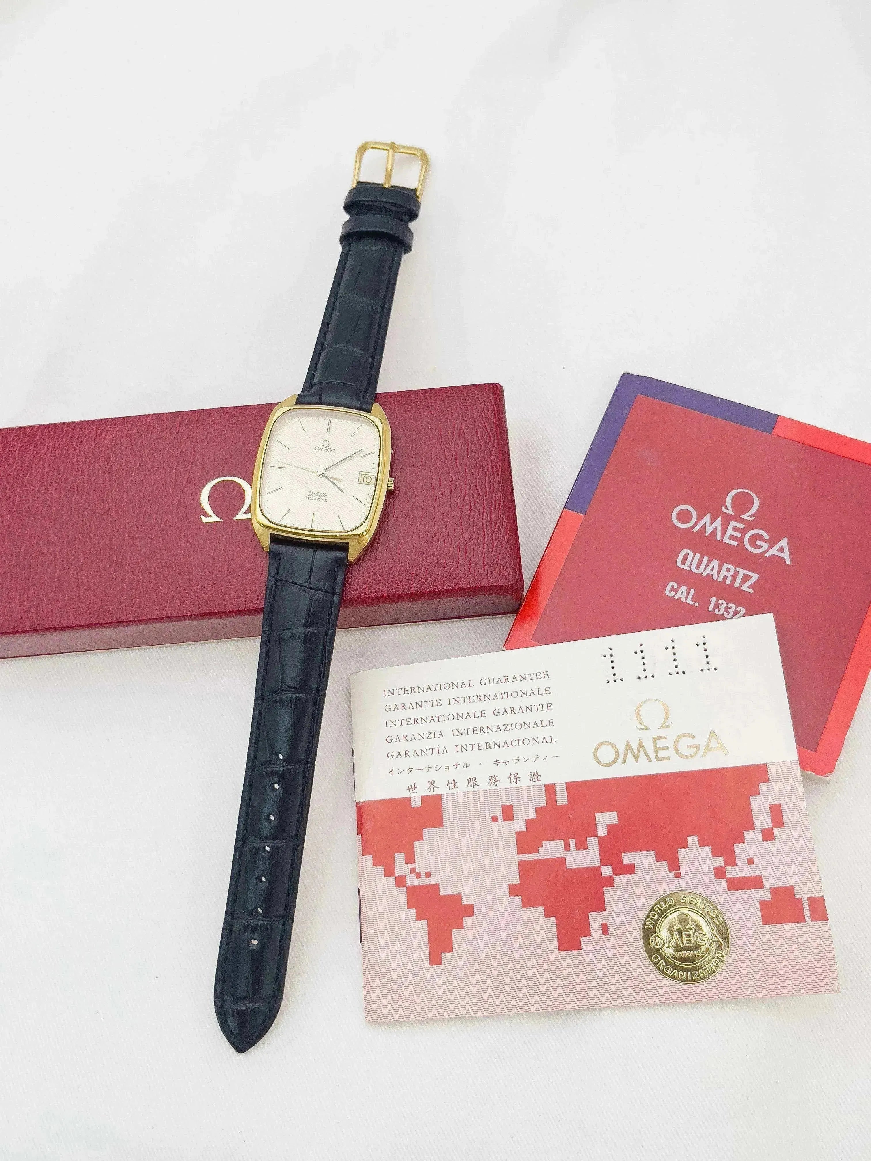 Omega - De Ville Tapisserie Full Set - 1980 - Atelier Victor Paris - Vintage Watch Shop Dubai
