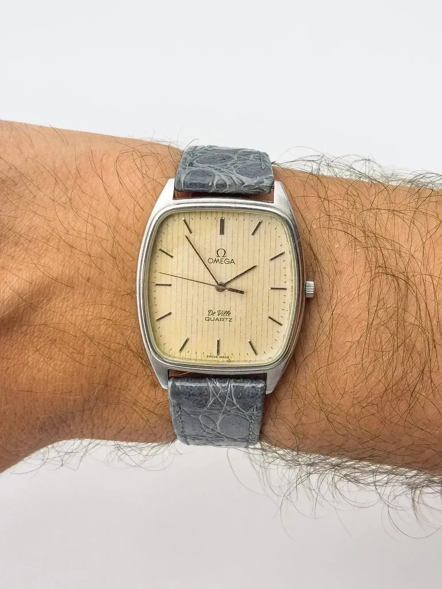 Omega - De Ville Tapisserie Patiné Gris - 1979 - Atelier Victor