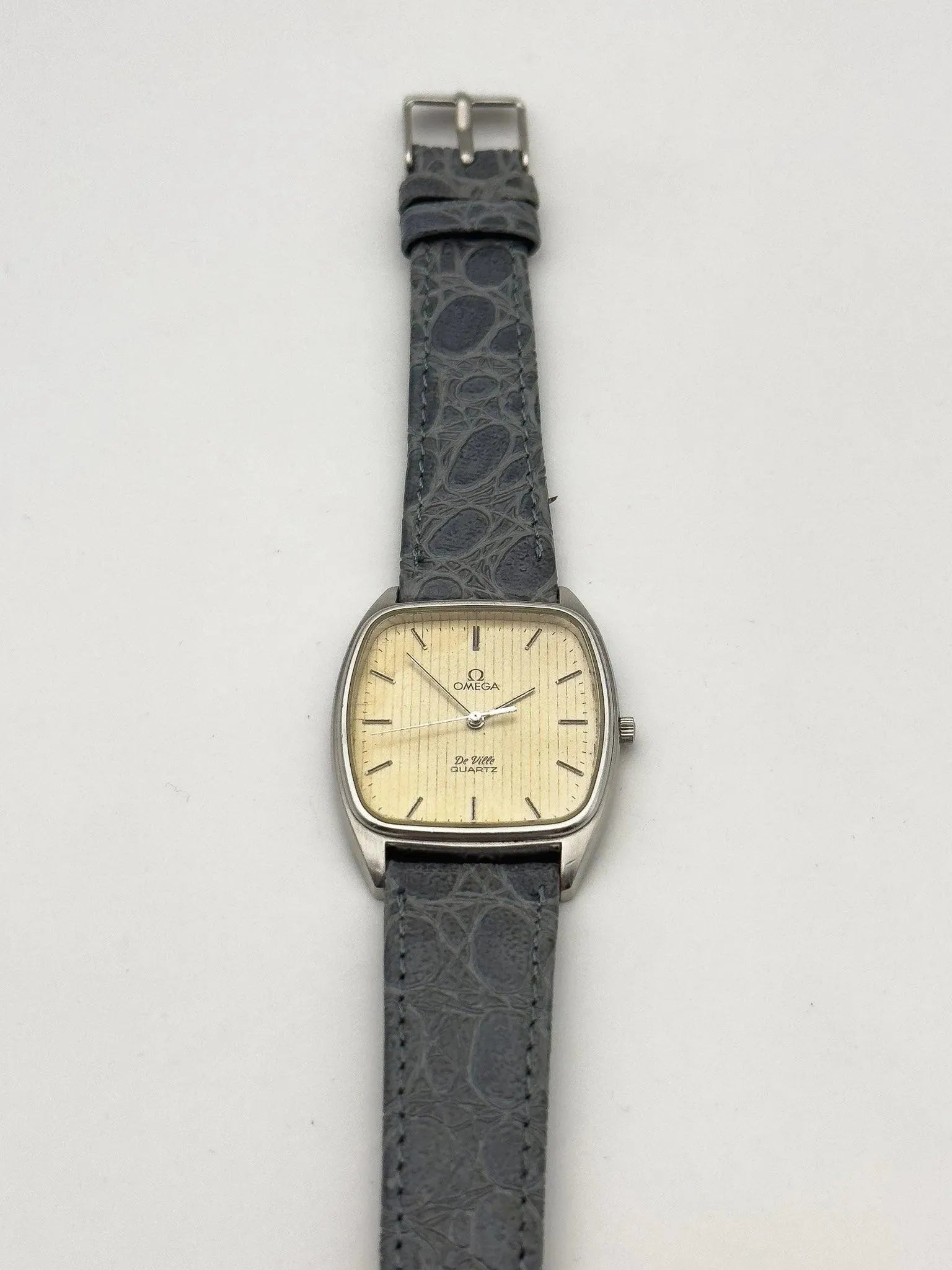 Omega - De Ville Tapisserie Patiné Gris - 1979 - Atelier Victor - Vintage Watch Shop