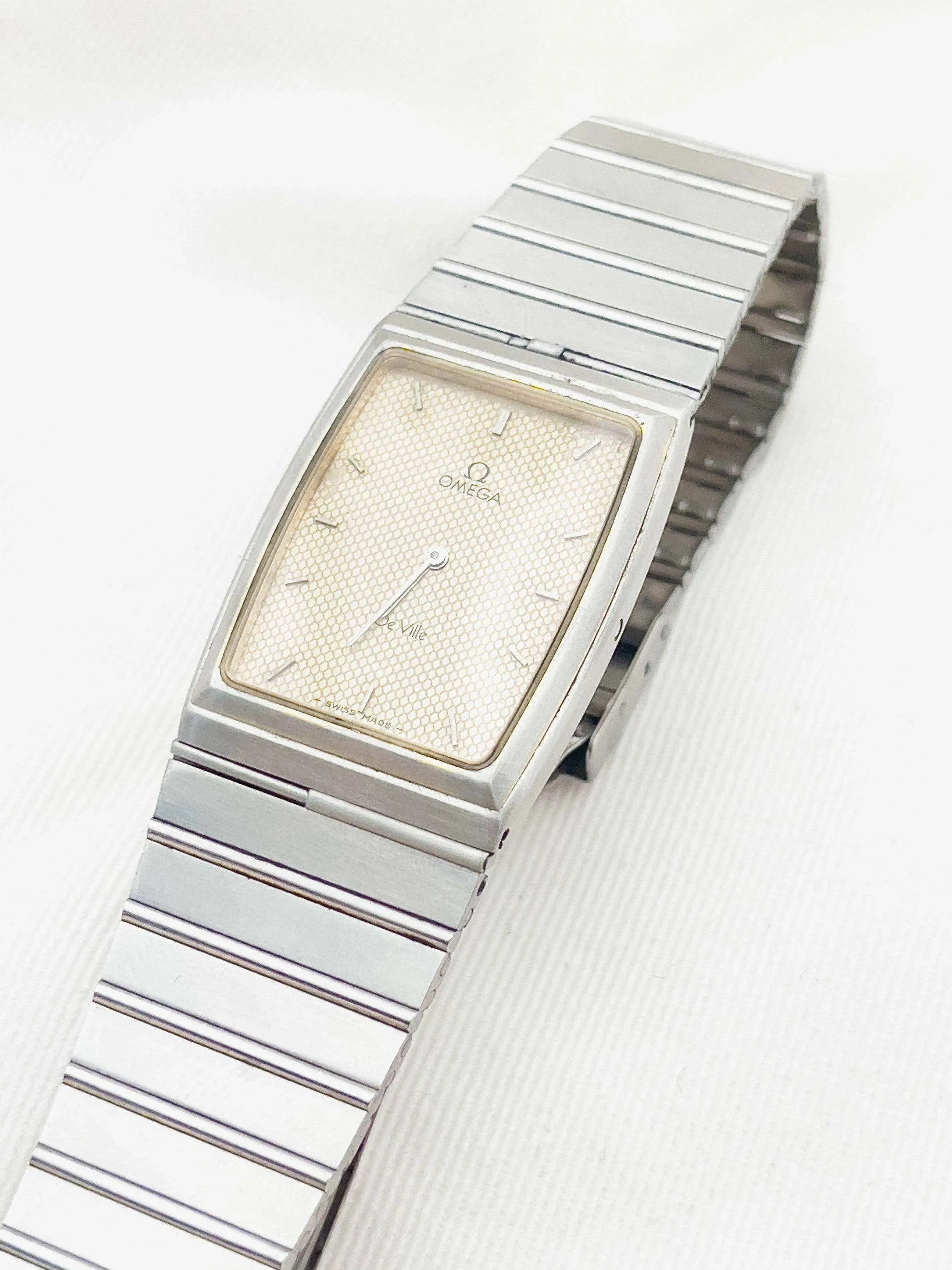 Omega - De Ville Tonneau acier Cadran nid d'abeille - 1980 - Atelier Victor