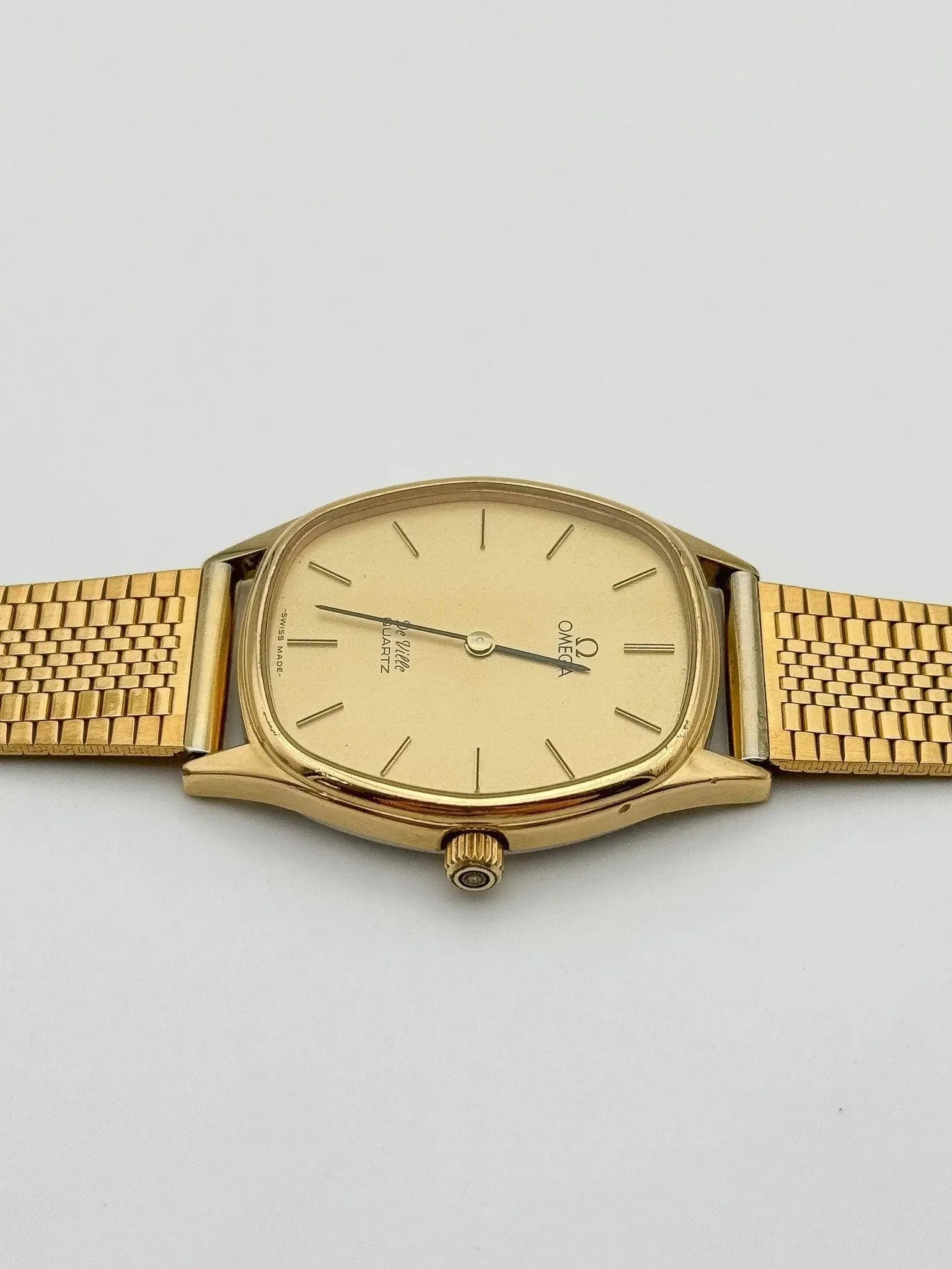 Omega - De Ville Tonneau Gold - 1977 - Atelier Victor - Vintage Shop