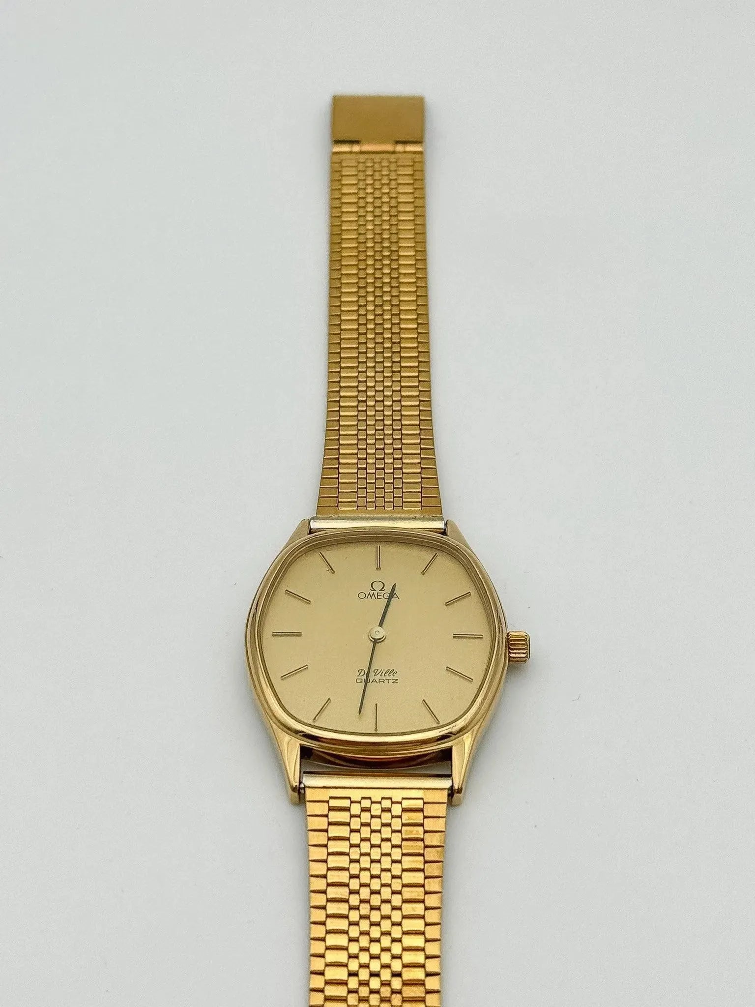 Omega - De Ville Tonneau Gold - 1977 - Atelier Victor - Vintage Shop