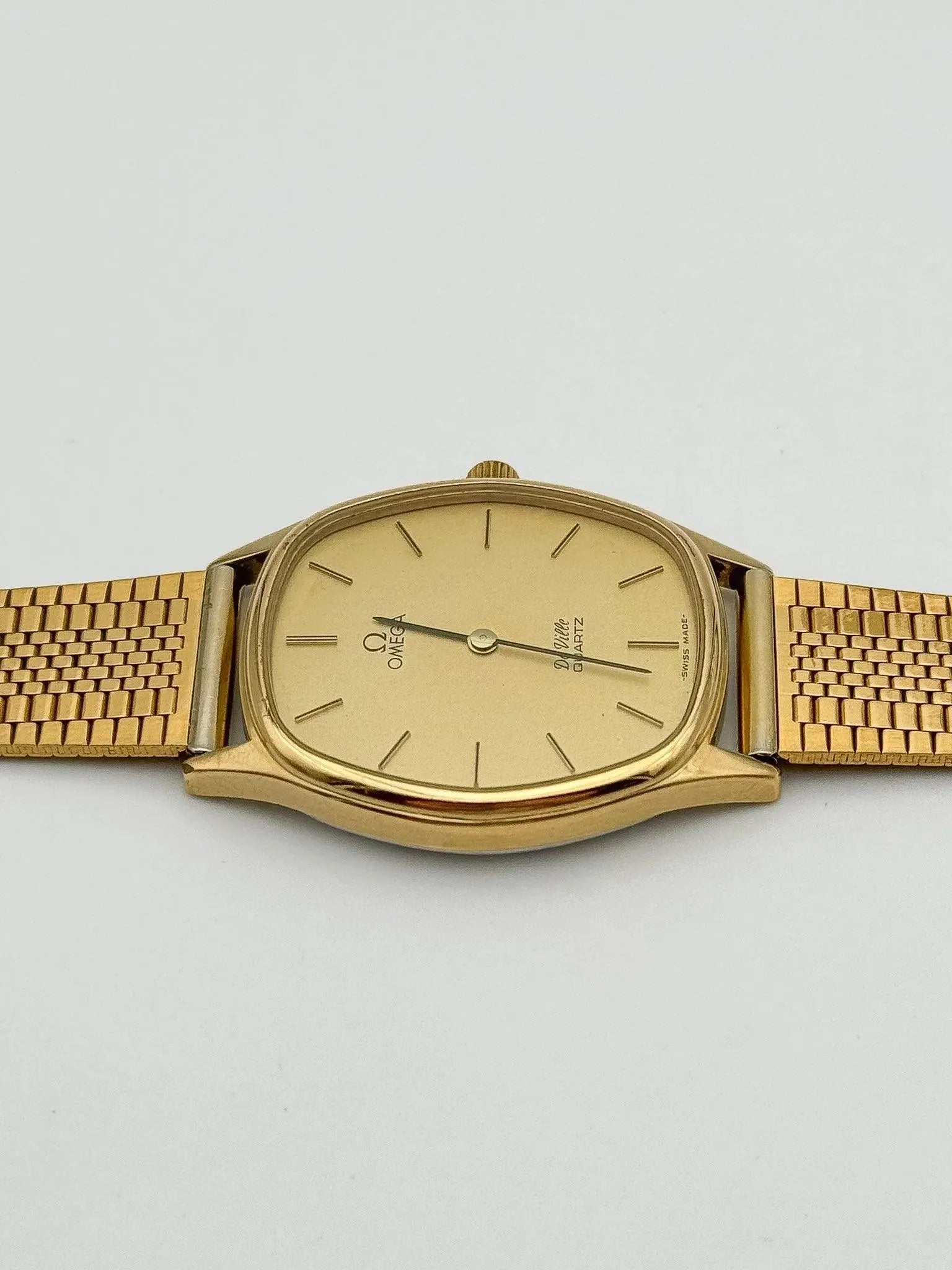 Omega - De Ville Tonneau Gold - 1977 - Atelier Victor - Vintage Shop