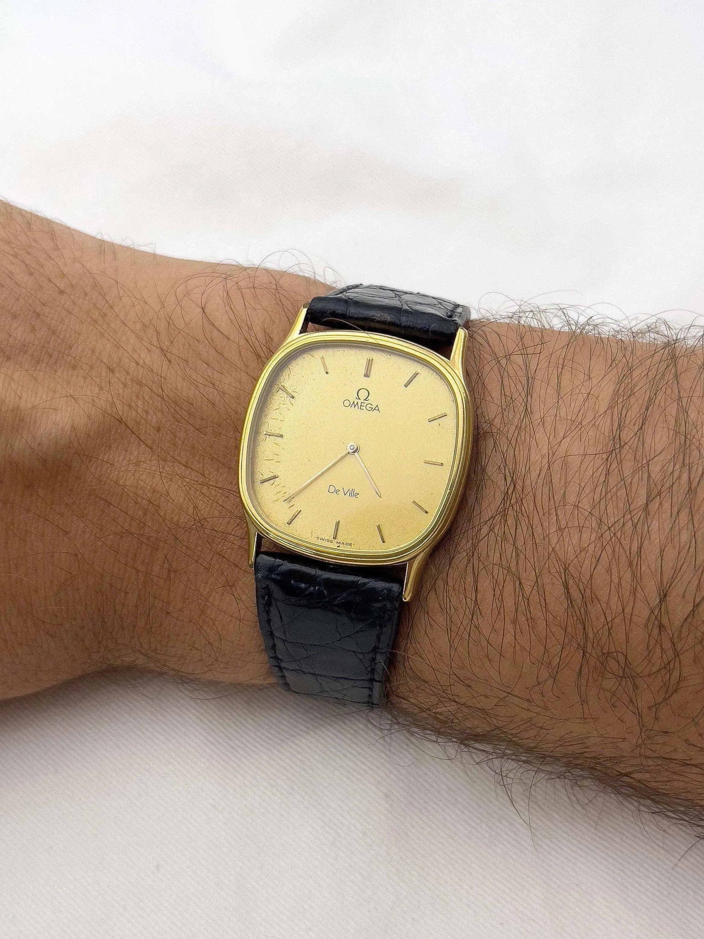 Omega - De Ville Tonneau Gold Patiné - 1970's - Atelier Victor Paris - Vintage Watch Shop Dubai