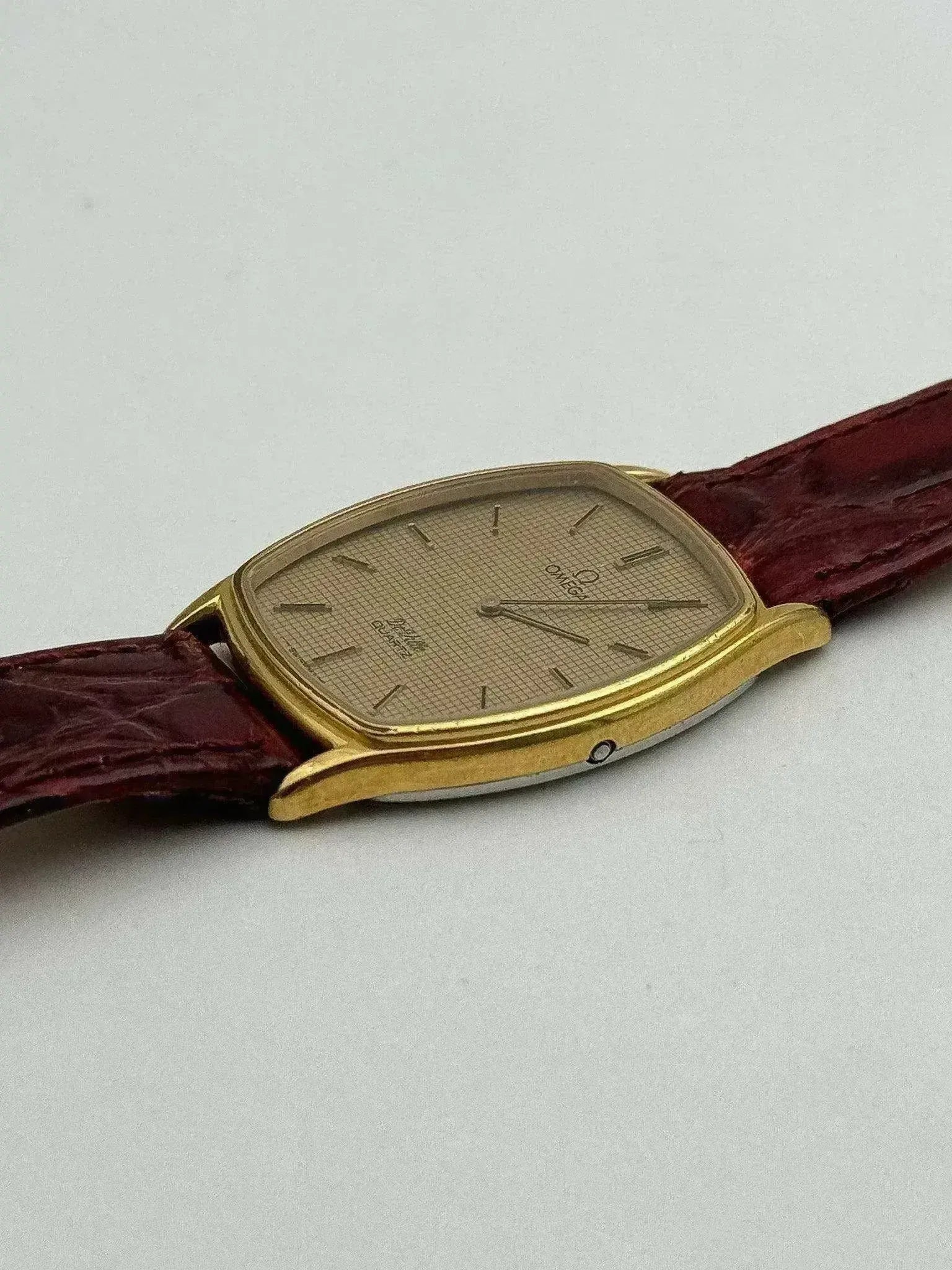 Omega - De Ville Tonneau Nid D’Abeille - 1980 - Atelier Victor