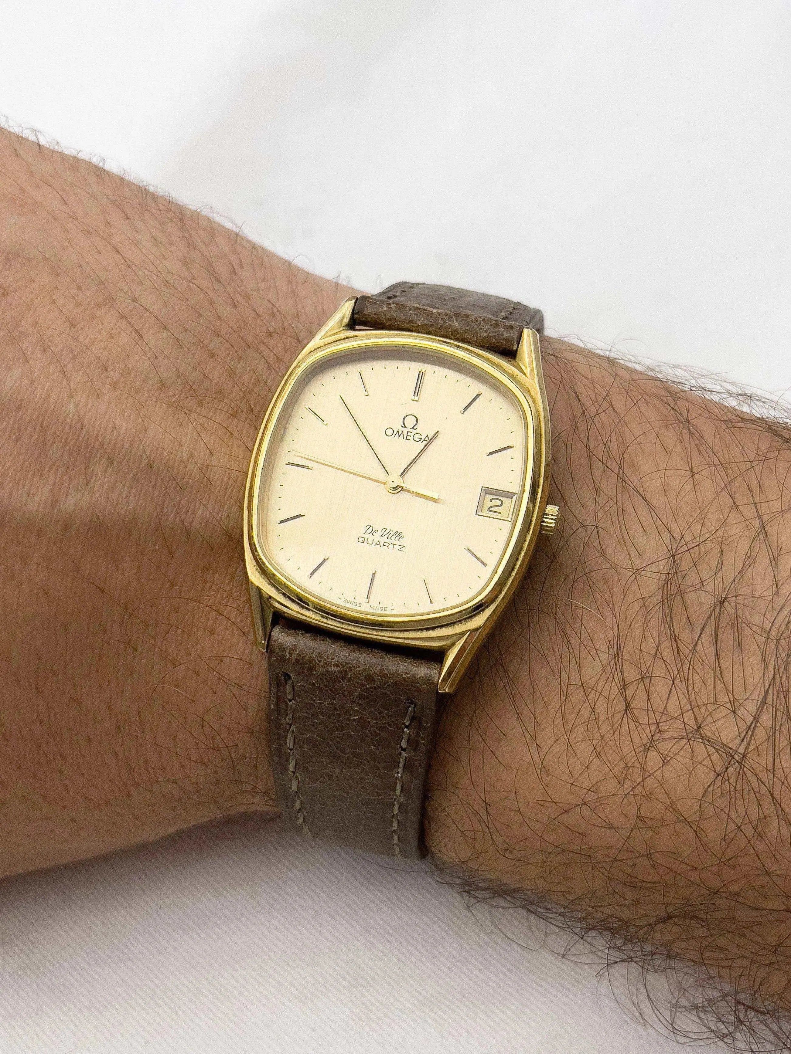 Omega - De Ville Tonneau Plaqué Or Date - 1979 - Atelier Victor Paris - Vintage Watch Shop Dubai