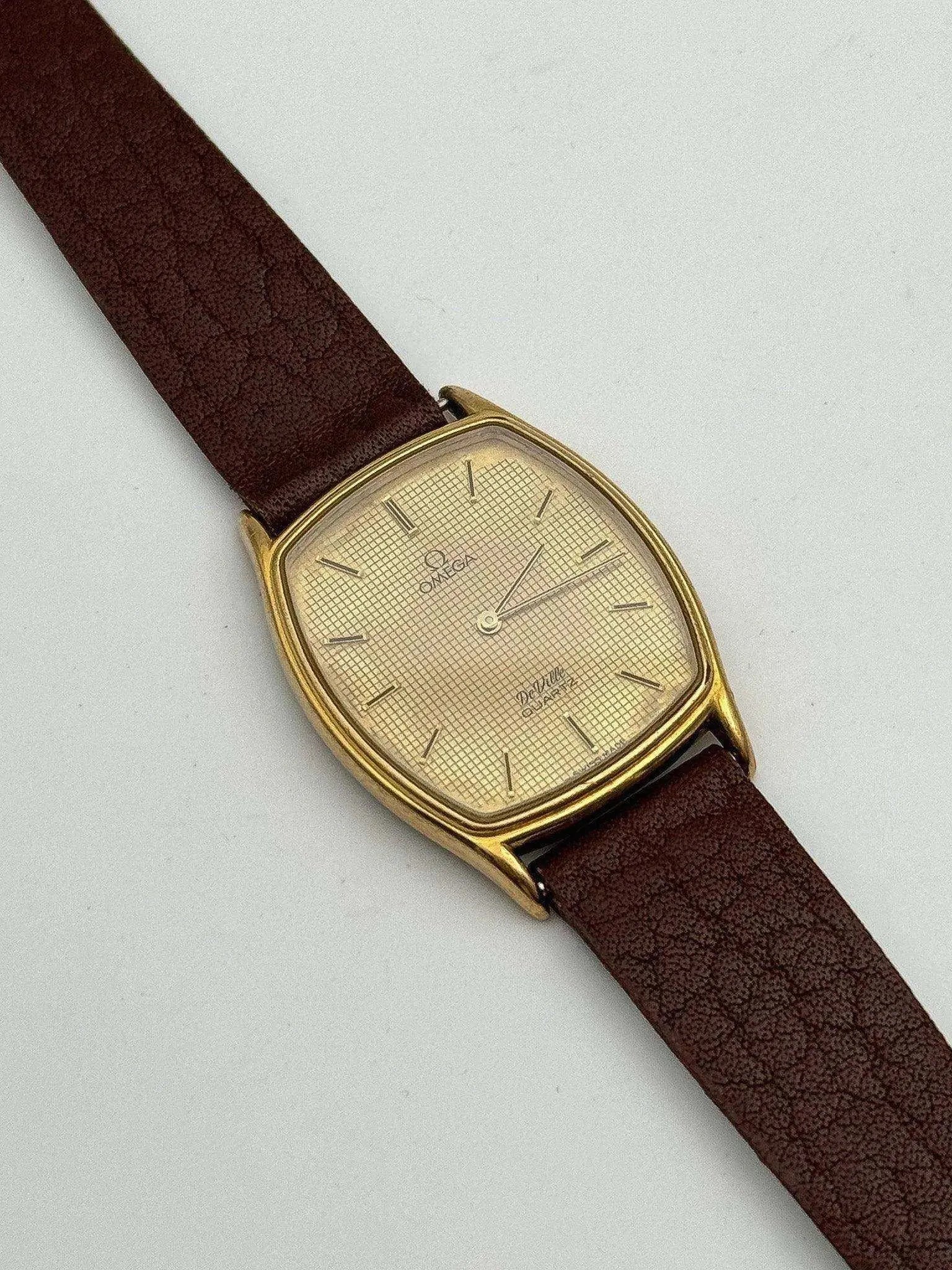 Omega - De Ville Tonneau plaqué or Nid d'Abeille patine - 1970s - Atelier Victor Paris - Vintage Watch Shop Dubai