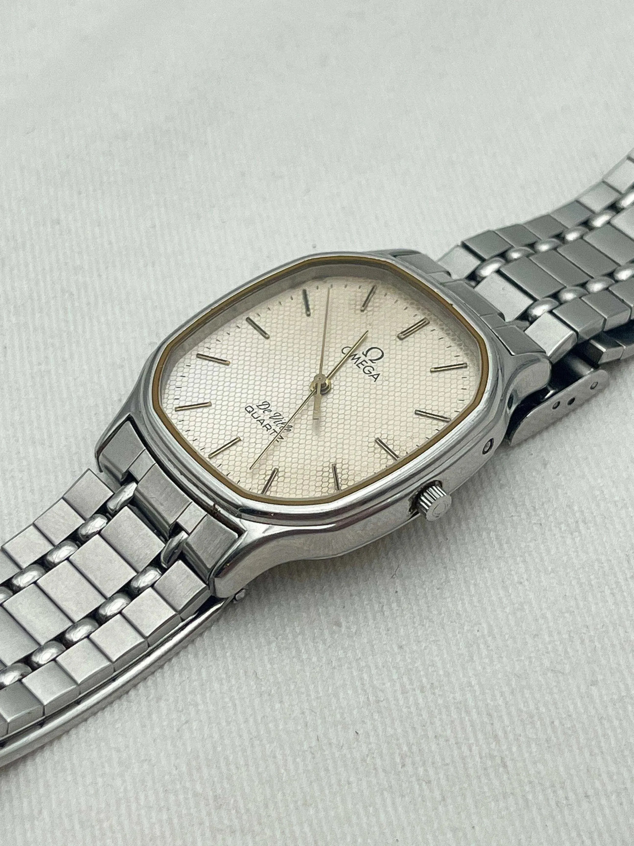 Omega - De Ville Tonneau Tapisserie - 1982 - Atelier Victor - Vintage Shop