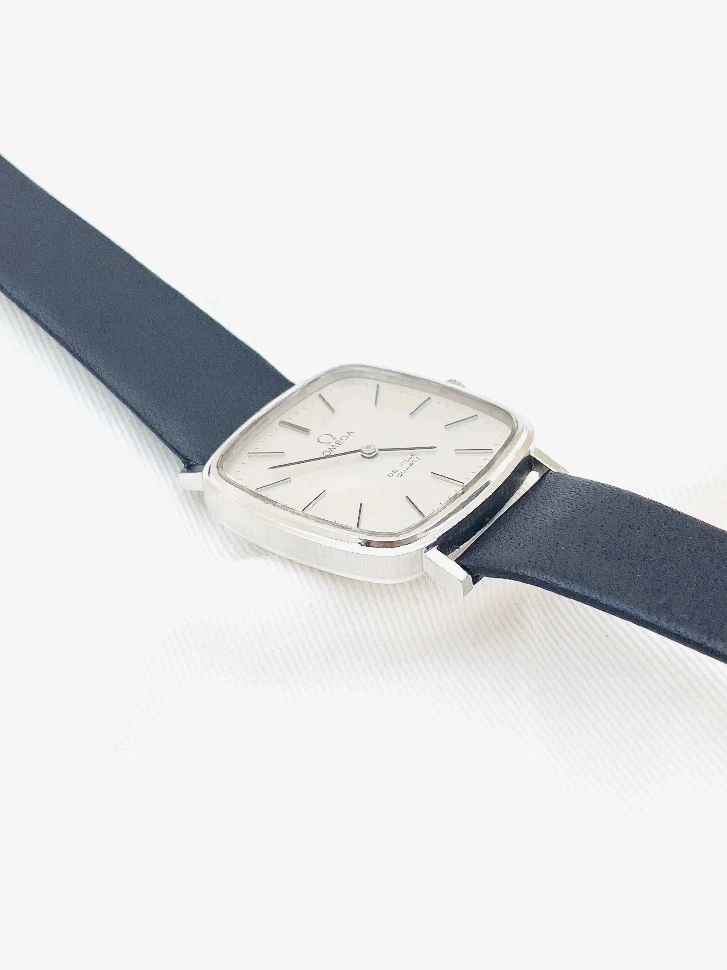 Omega - Dial Acier Quartz - 1976 - Atelier Victor - Vintage Shop