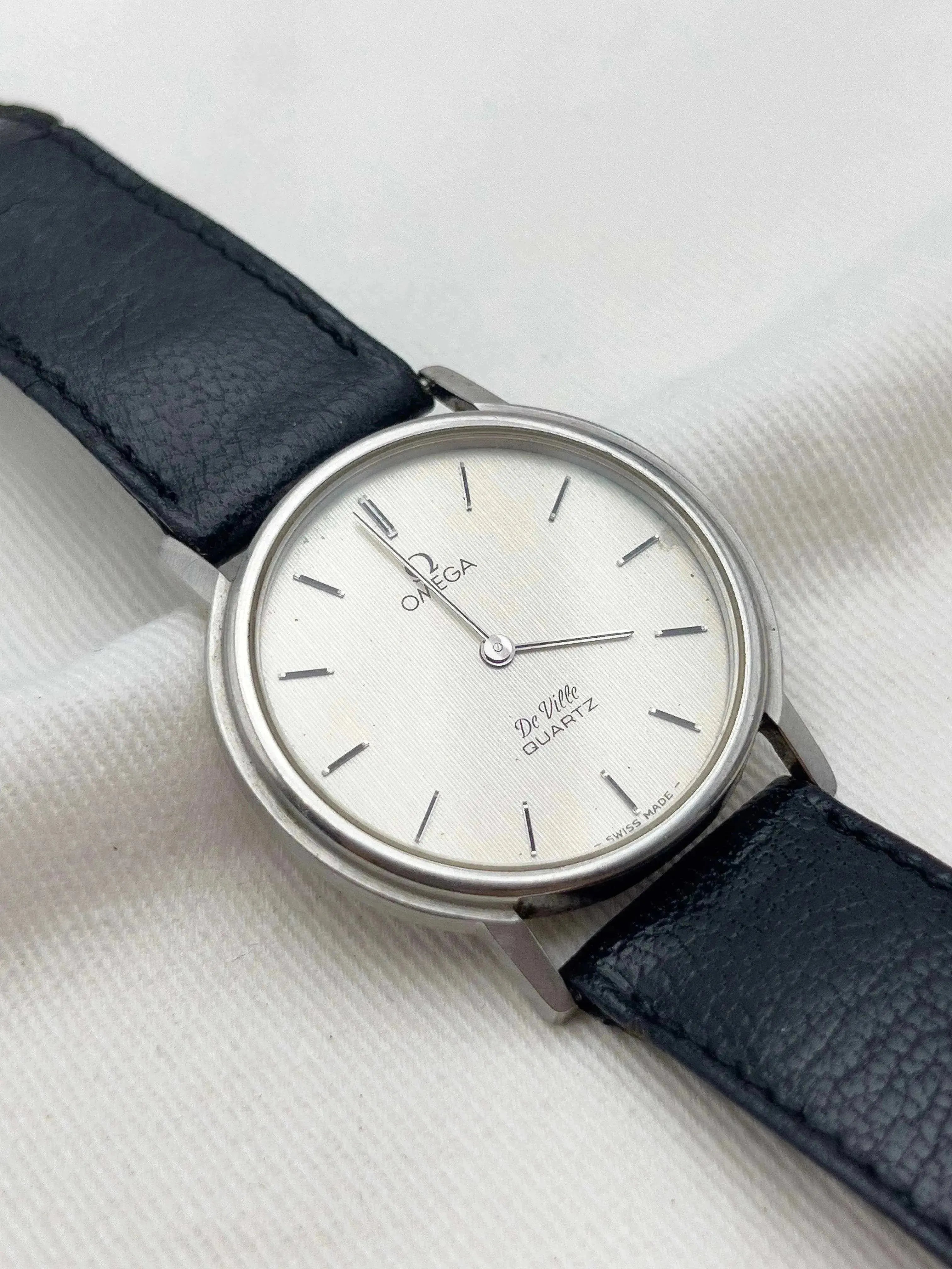 Omega - Dress Circle - 1980 - Atelier Victor Paris - Vintage Watch Shop Dubai